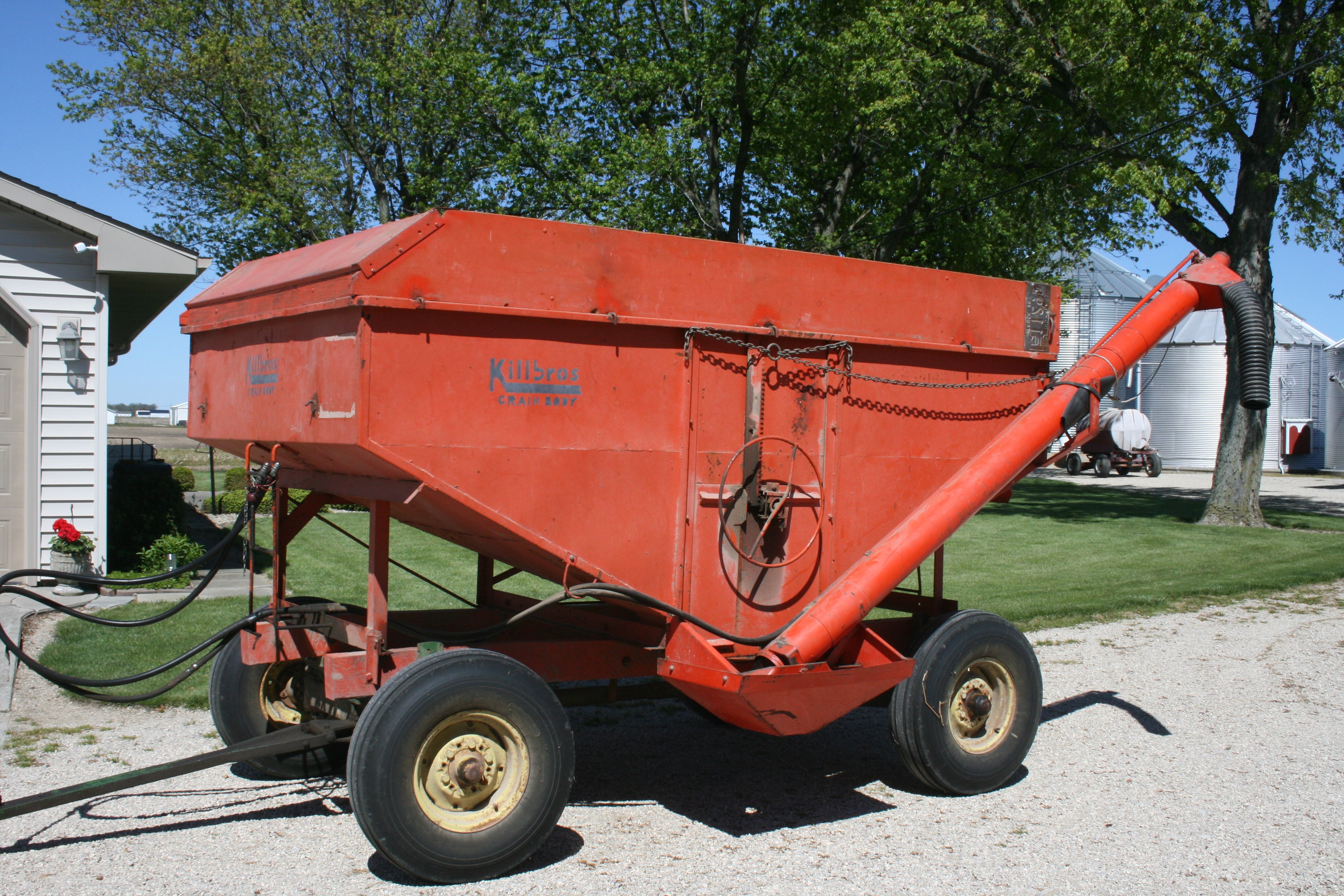 Property photo 26 - FARM EQUIPMENT AUCTION - ADAMS COUNTY, INDIANA