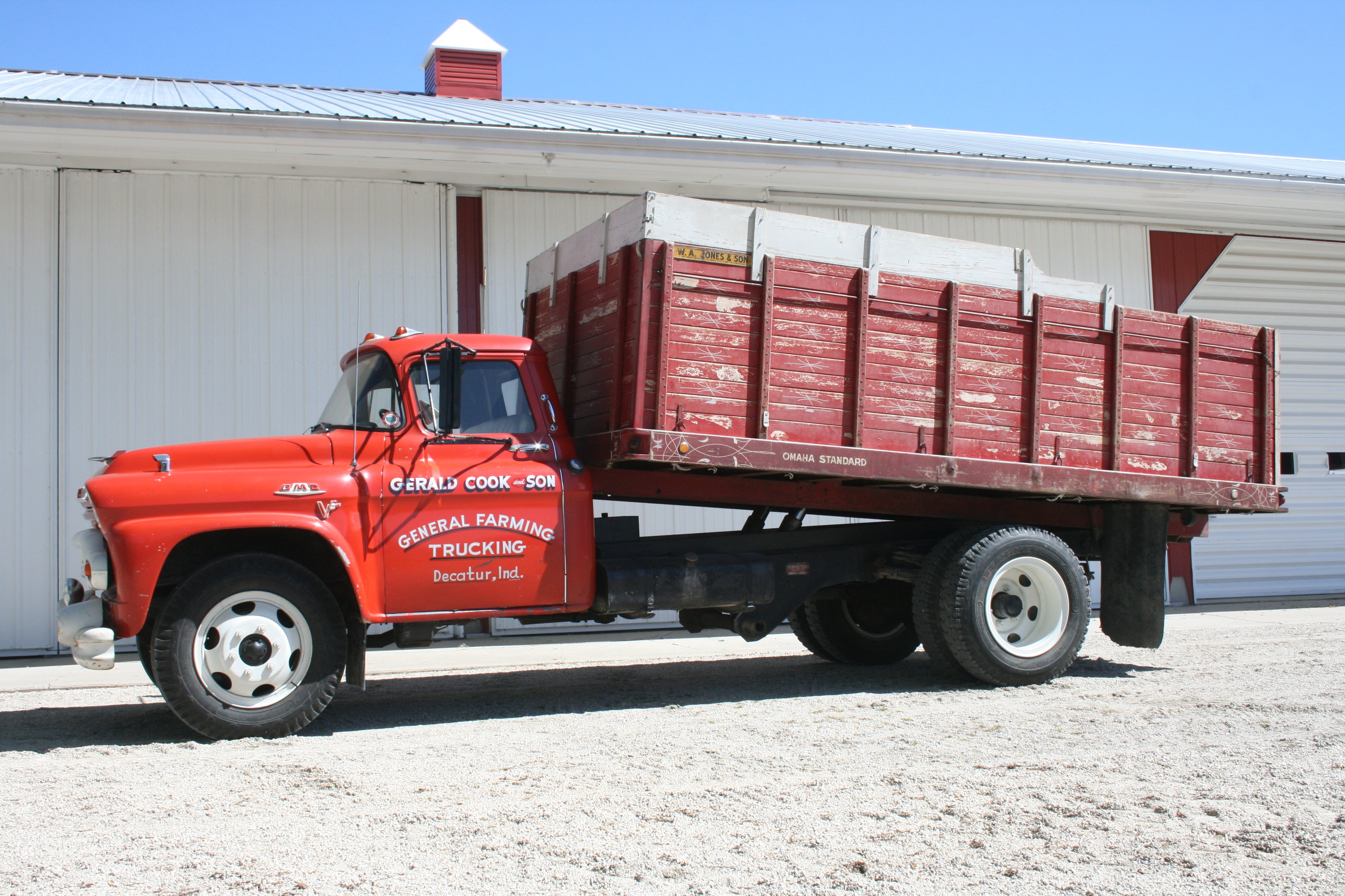 Property photo 23 - FARM EQUIPMENT AUCTION - ADAMS COUNTY, INDIANA