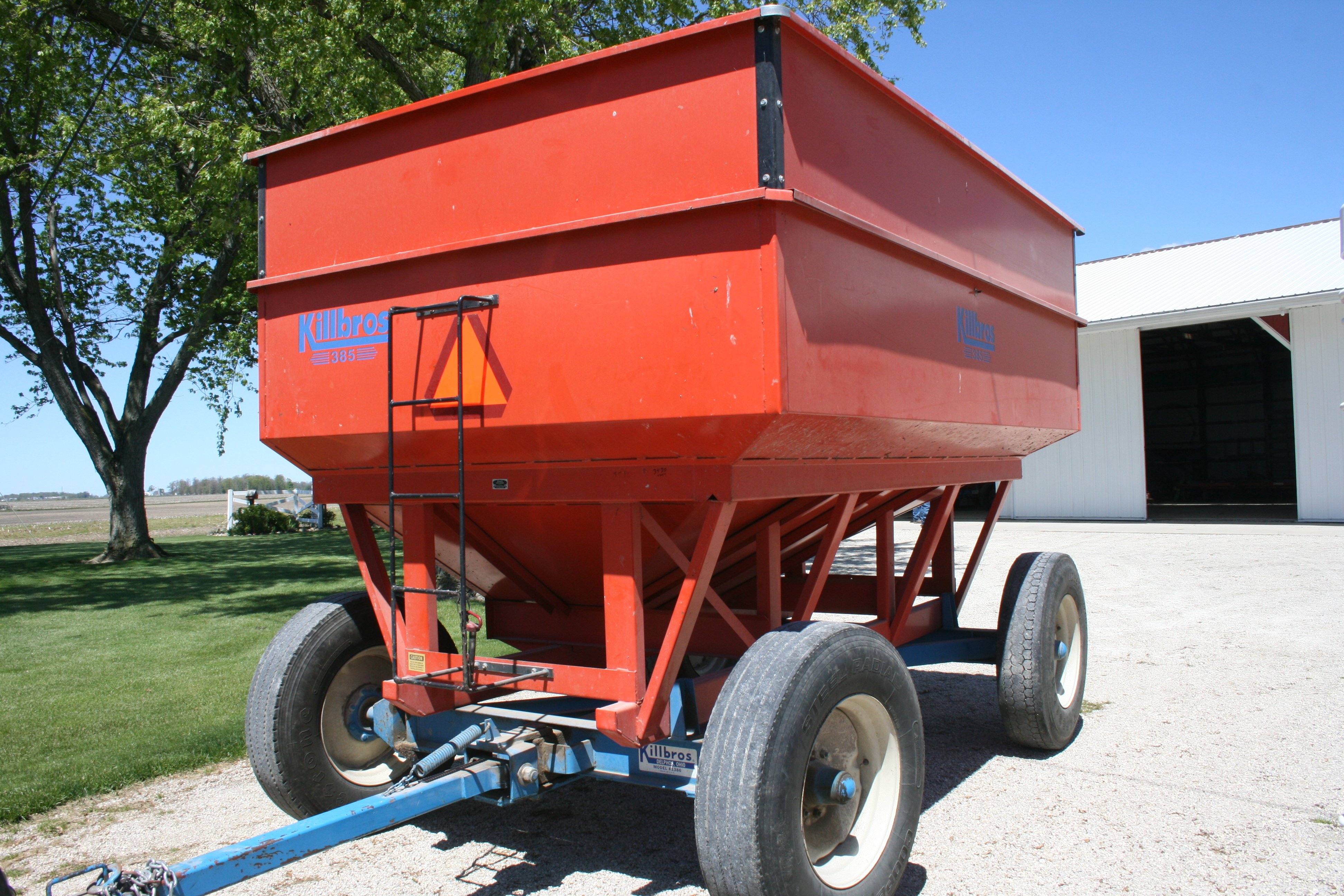 Property photo 43 - FARM EQUIPMENT AUCTION - ADAMS COUNTY, INDIANA