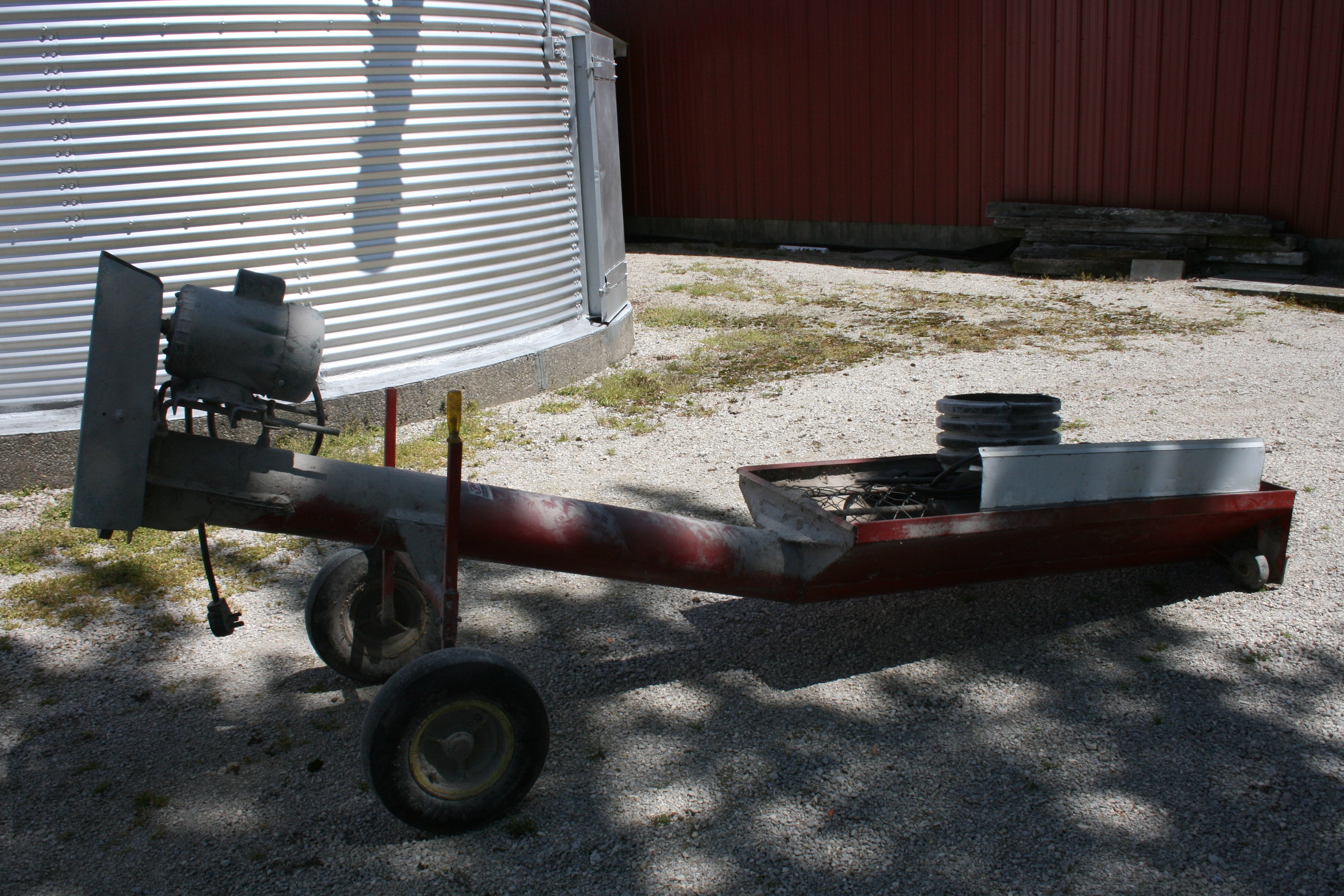 Property photo 42 - FARM EQUIPMENT AUCTION - ADAMS COUNTY, INDIANA