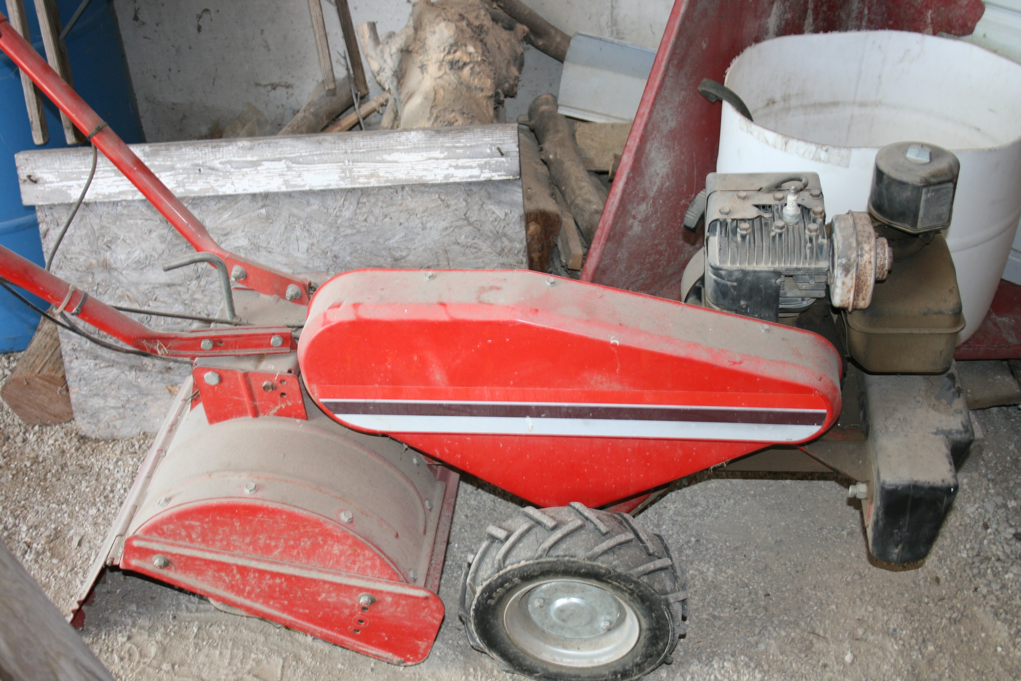 Property photo 38 - FARM EQUIPMENT AUCTION - ADAMS COUNTY, INDIANA