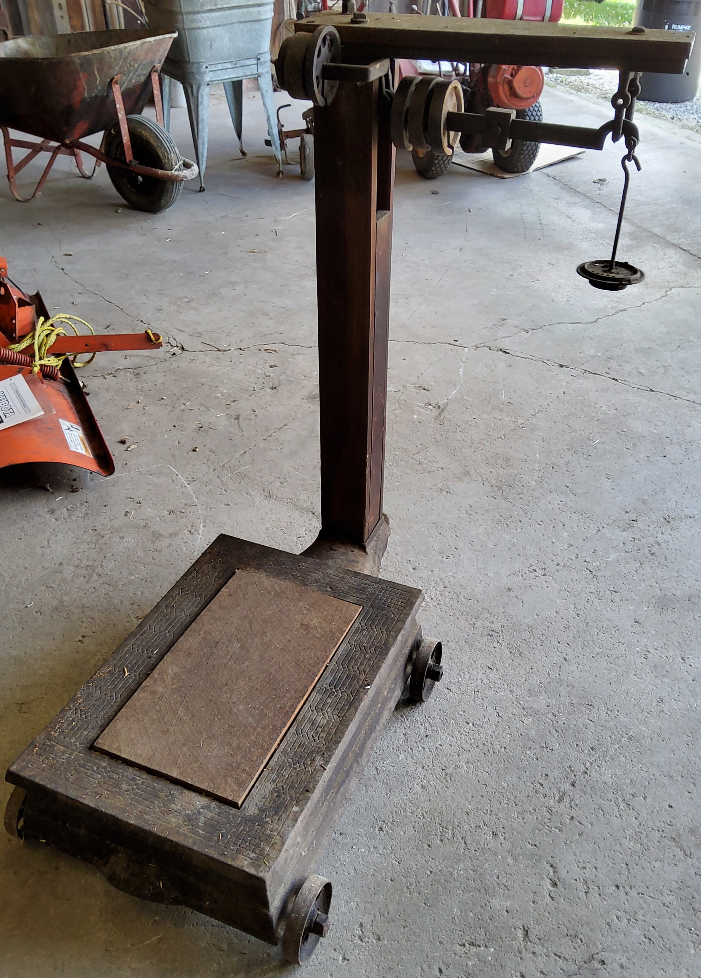 Property photo 16 - TIMED ONLINE ONLY - PERSONAL PROPERTY AUCTION IN WHITLEY COUNTY, INDIANA