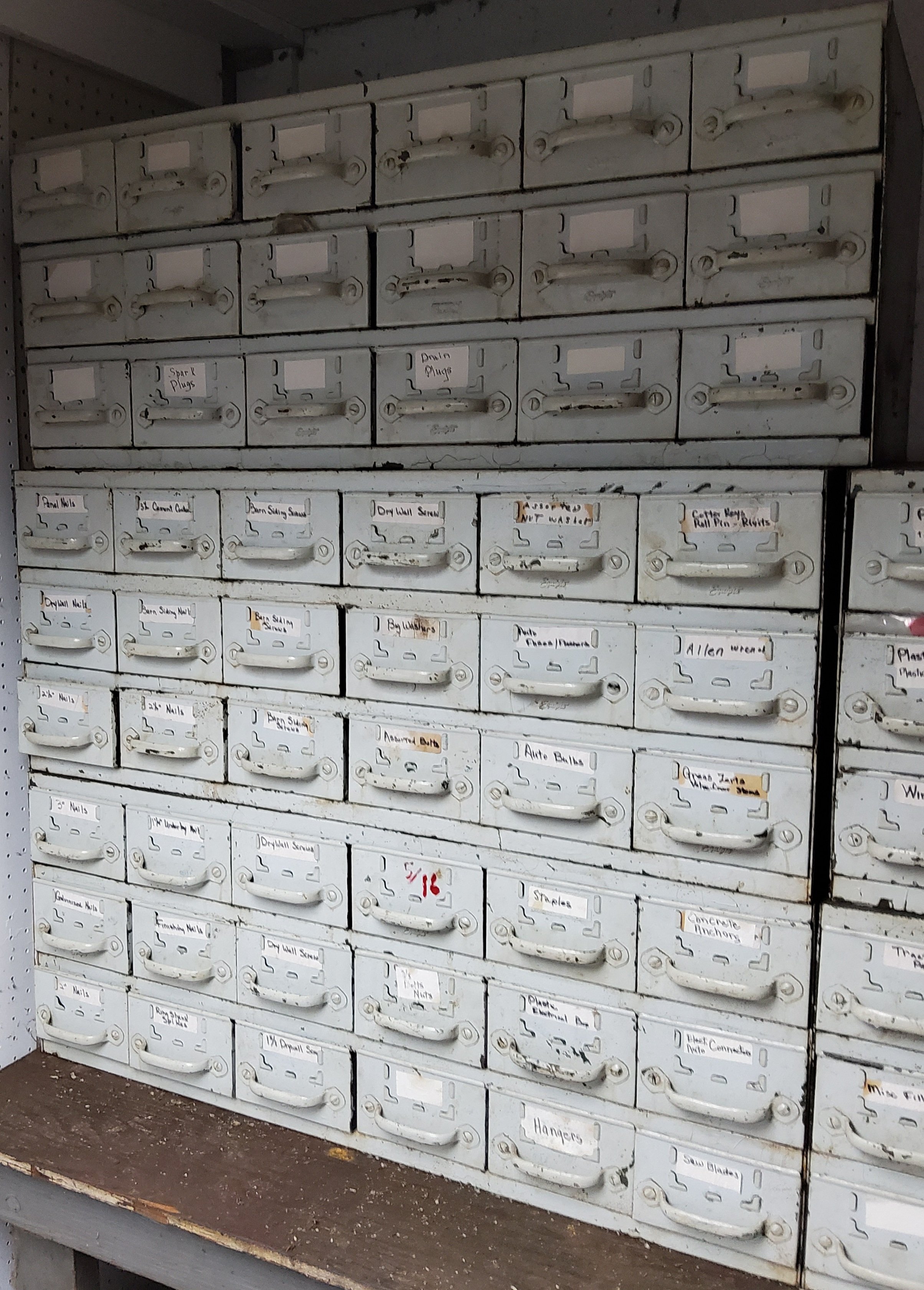 Property photo 22 - TIMED ONLINE ONLY - PERSONAL PROPERTY AUCTION IN WHITLEY COUNTY, INDIANA