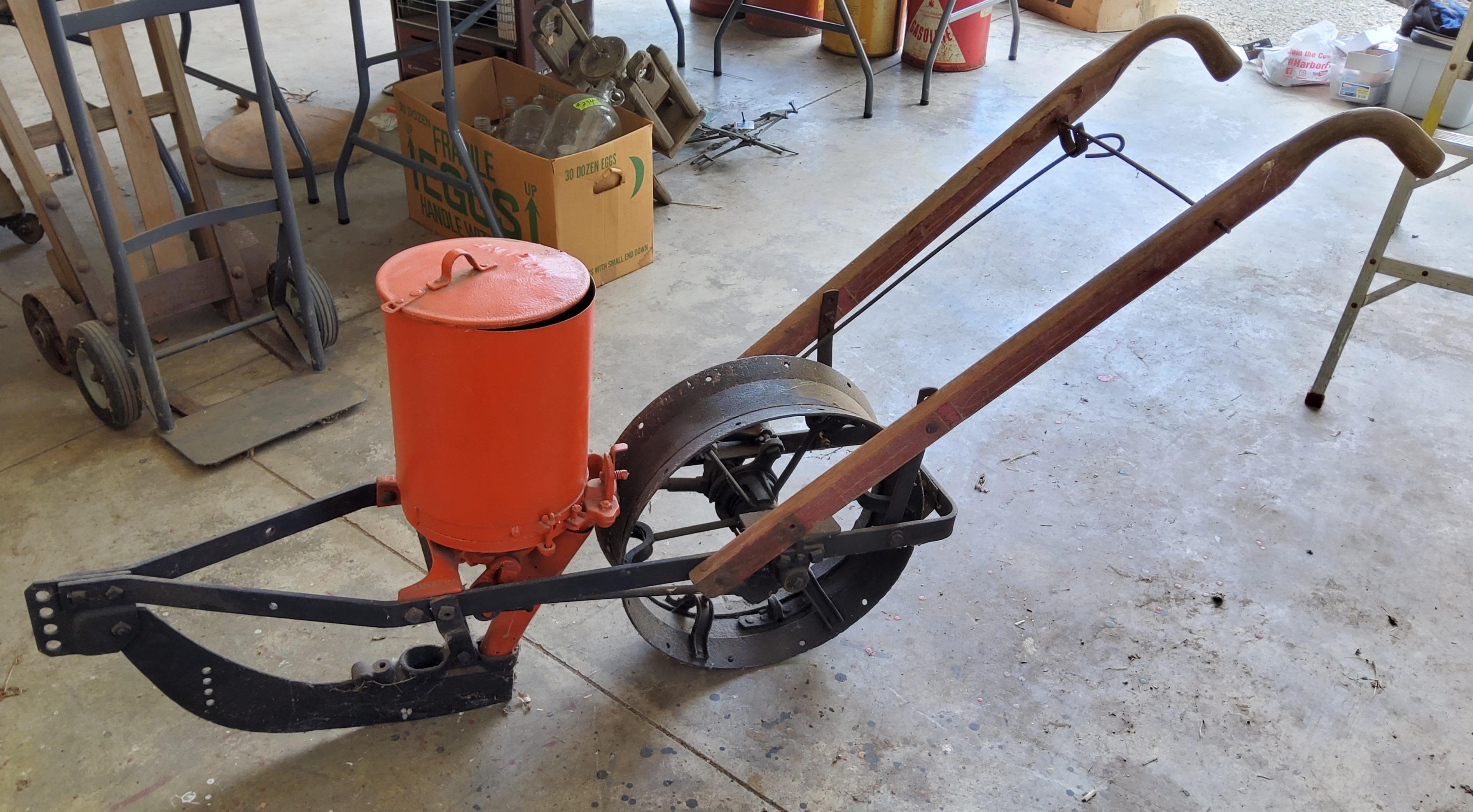 Property photo 31 - TIMED ONLINE ONLY - PERSONAL PROPERTY AUCTION IN WHITLEY COUNTY, INDIANA