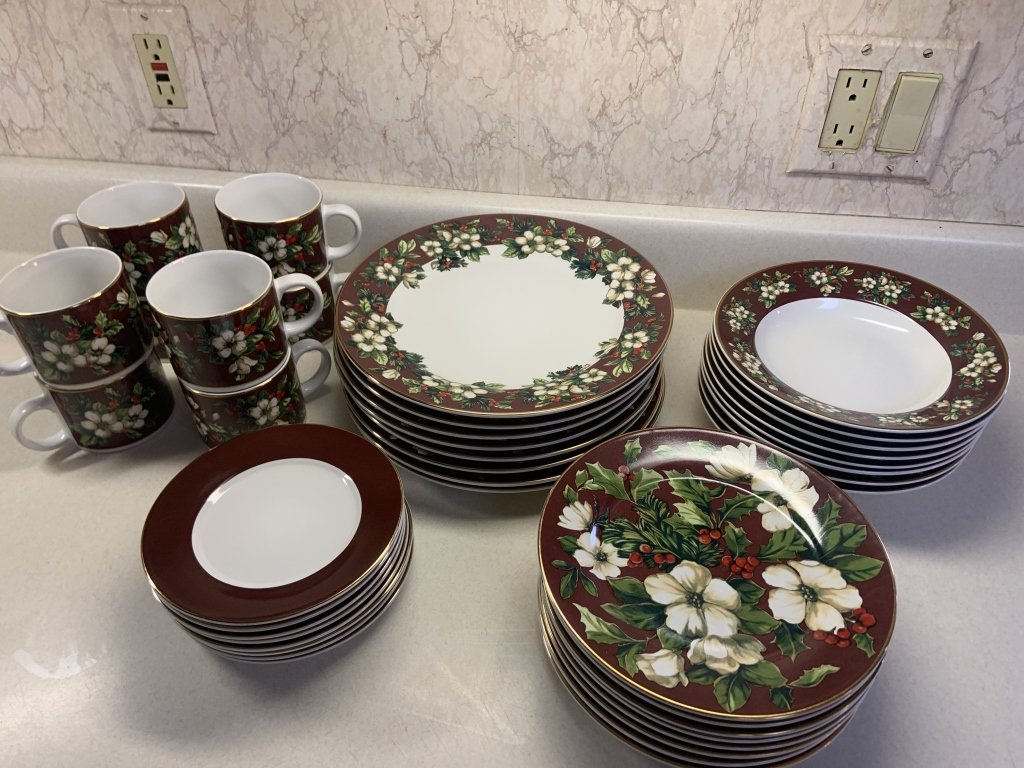 Property photo 13 - TIMED ONLINE ONLY - PERSONAL PROPERTY AUCTION IN ALLEN COUNTY, INDIANA