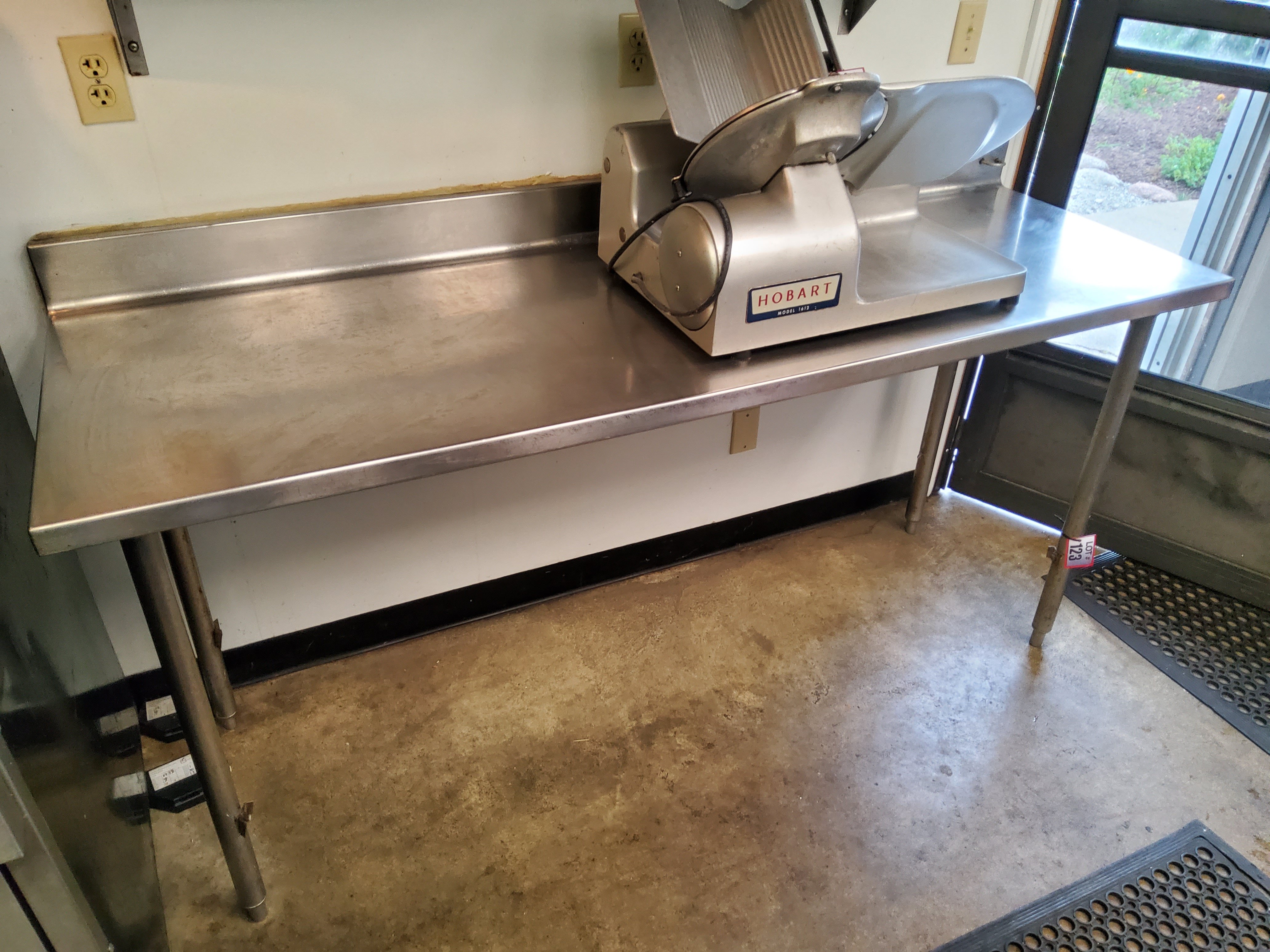 Property photo 11 - TIMED ONLINE ONLY COMMERCIAL KITCHEN & CATERING EQUIPMENT AUCTION - COLUMBIA CITY, IN