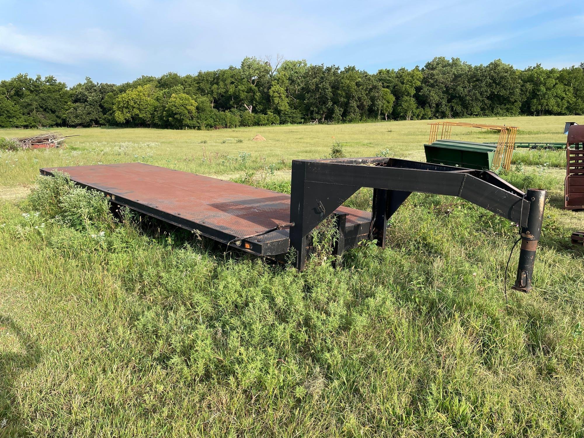 Property photo 25 - TIMED ONLINE ONLY - FARM EQUIPMENT & PERSONAL PROPERTY AUCTION - PAYNE COUNTY, OKLAHOMA