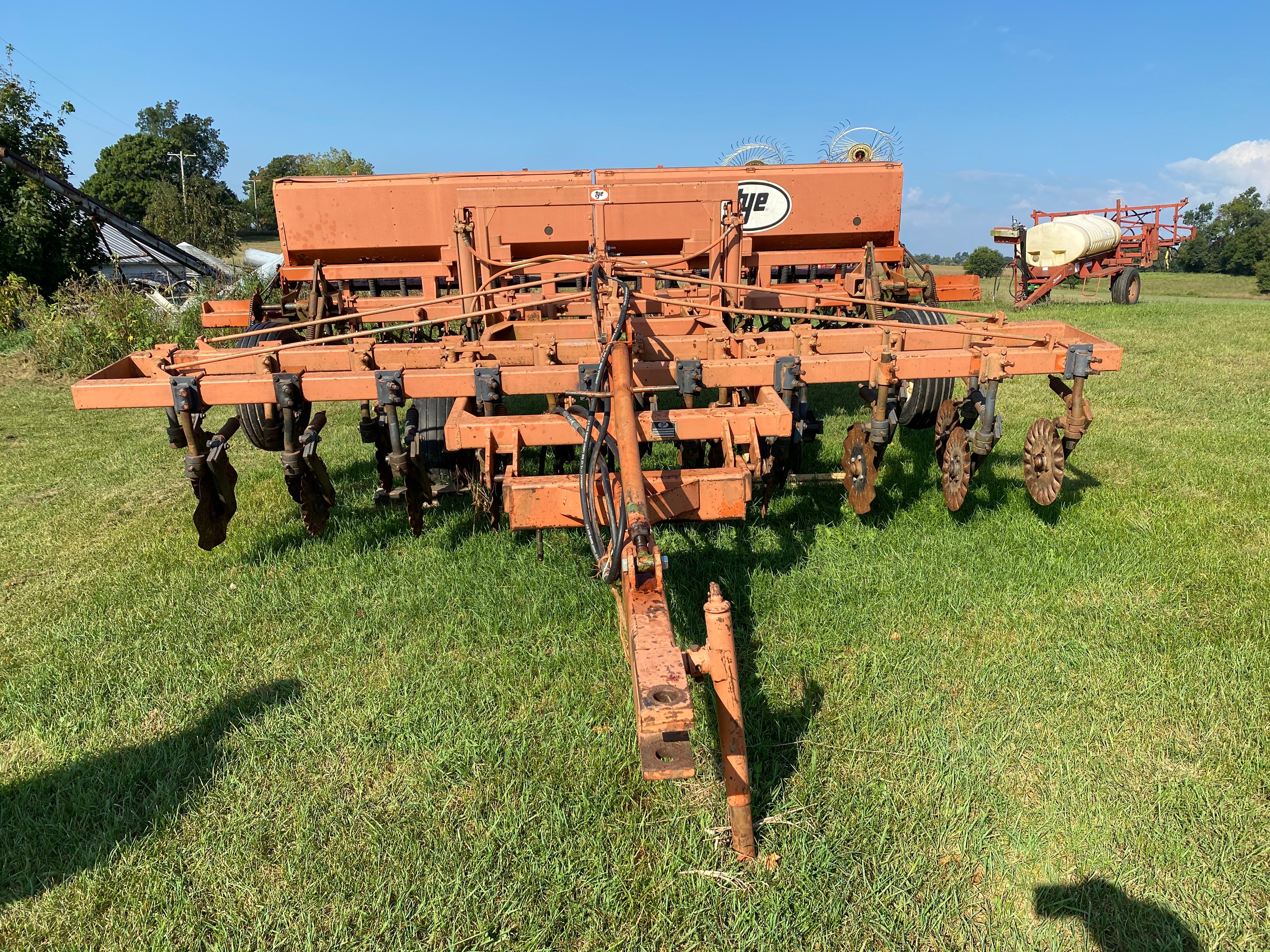 Property photo 195 - VIRTUAL OCTOBER CONSIGNMENT - FARM EQUIPMENT AUCTION