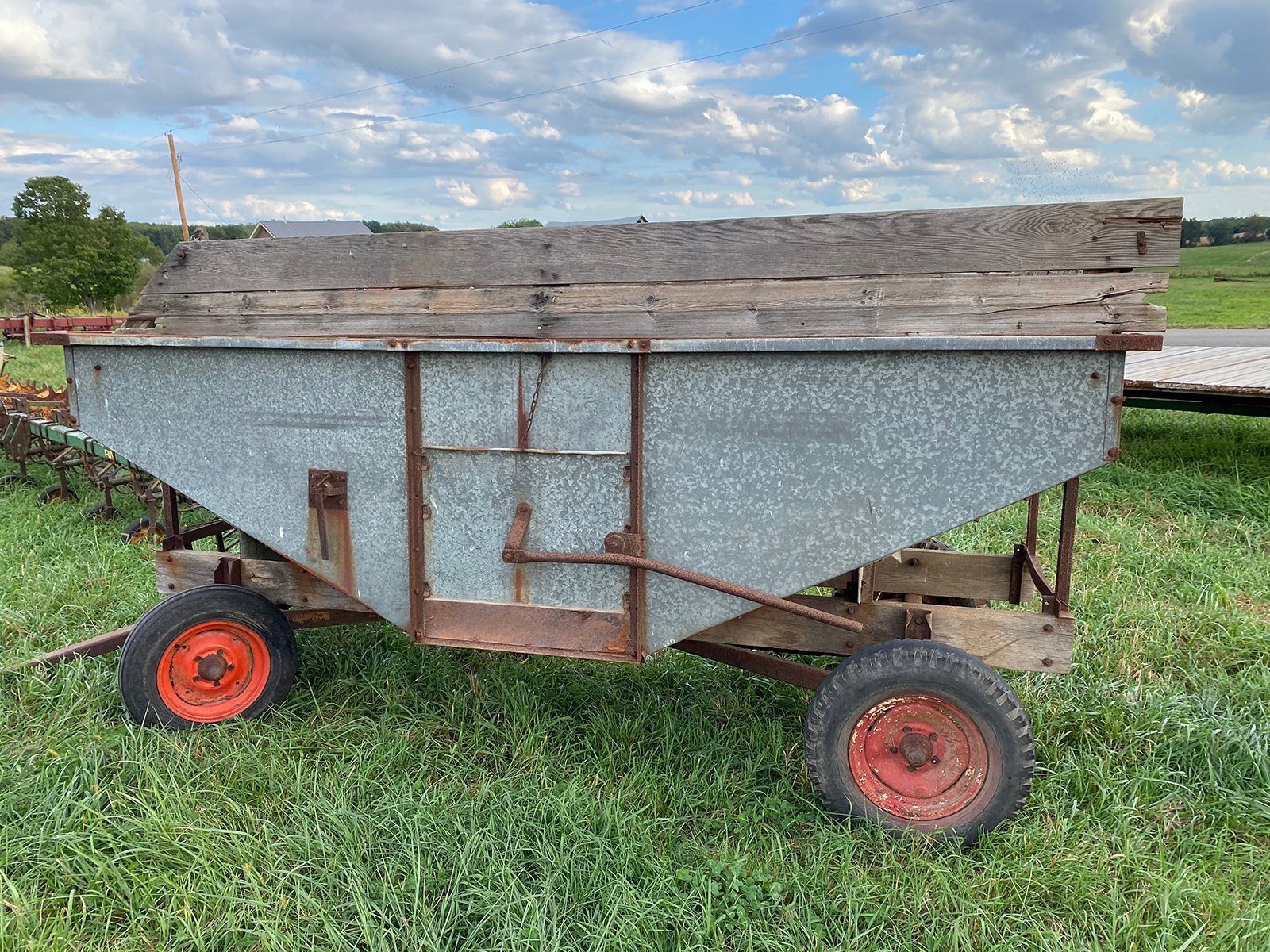 Property photo 3 - TIMED ONLINE ONLY OCTOBER CONSIGNMENT - MISCELLANEOUS FARM EQUIPMENT AUCTION