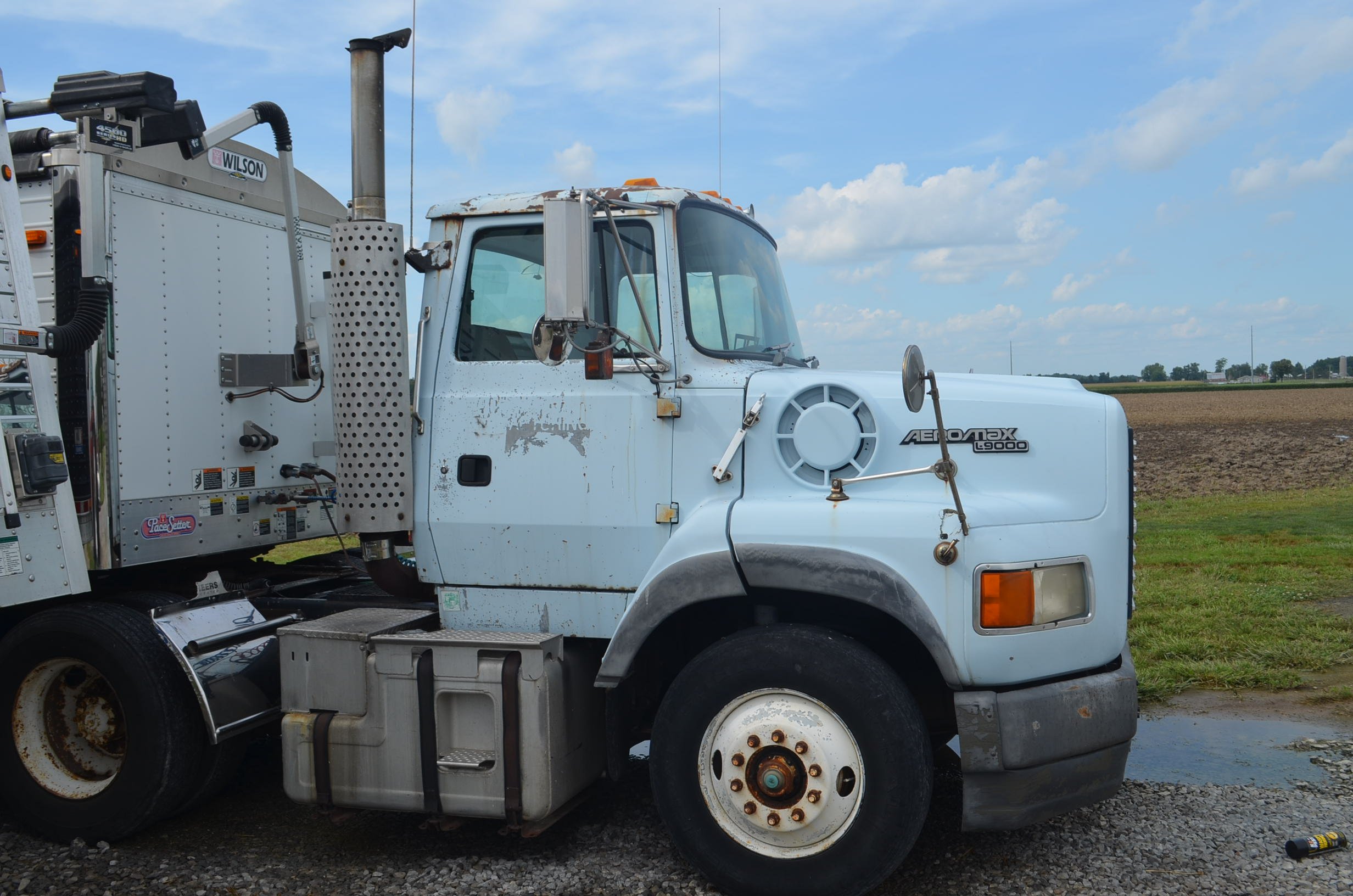 Property photo 104 - FARM EQUIPMENT AUCTION - DEFIANCE COUNTY, OHIO