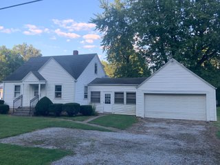 Property photo 1 - ON SITE REAL ESTATE AUCTION - HOME IN ALLEN COUNTY, INDIANA