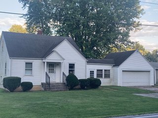 Property photo 4 - ON SITE REAL ESTATE AUCTION - HOME IN ALLEN COUNTY, INDIANA