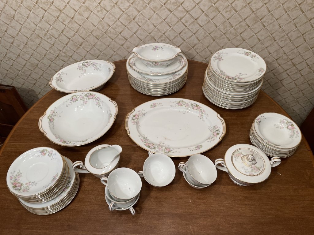 Property photo 17 - TIMED ONLINE ONLY PERSONAL PROPERTY AUCTION - ALLEN COUNTY, INDIANA