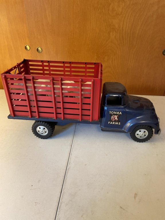 Property photo 123 - TIMED ONLINE ONLY - PERSONAL PROPERTY AUCTION IN ALLEN COUNTY, INDIANA