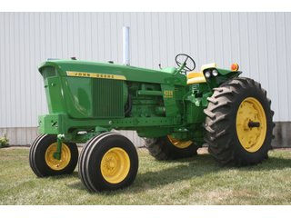 Property photo 127 - FARM EQUIPMENT AUCTION - WELLS COUNTY, INDIANA