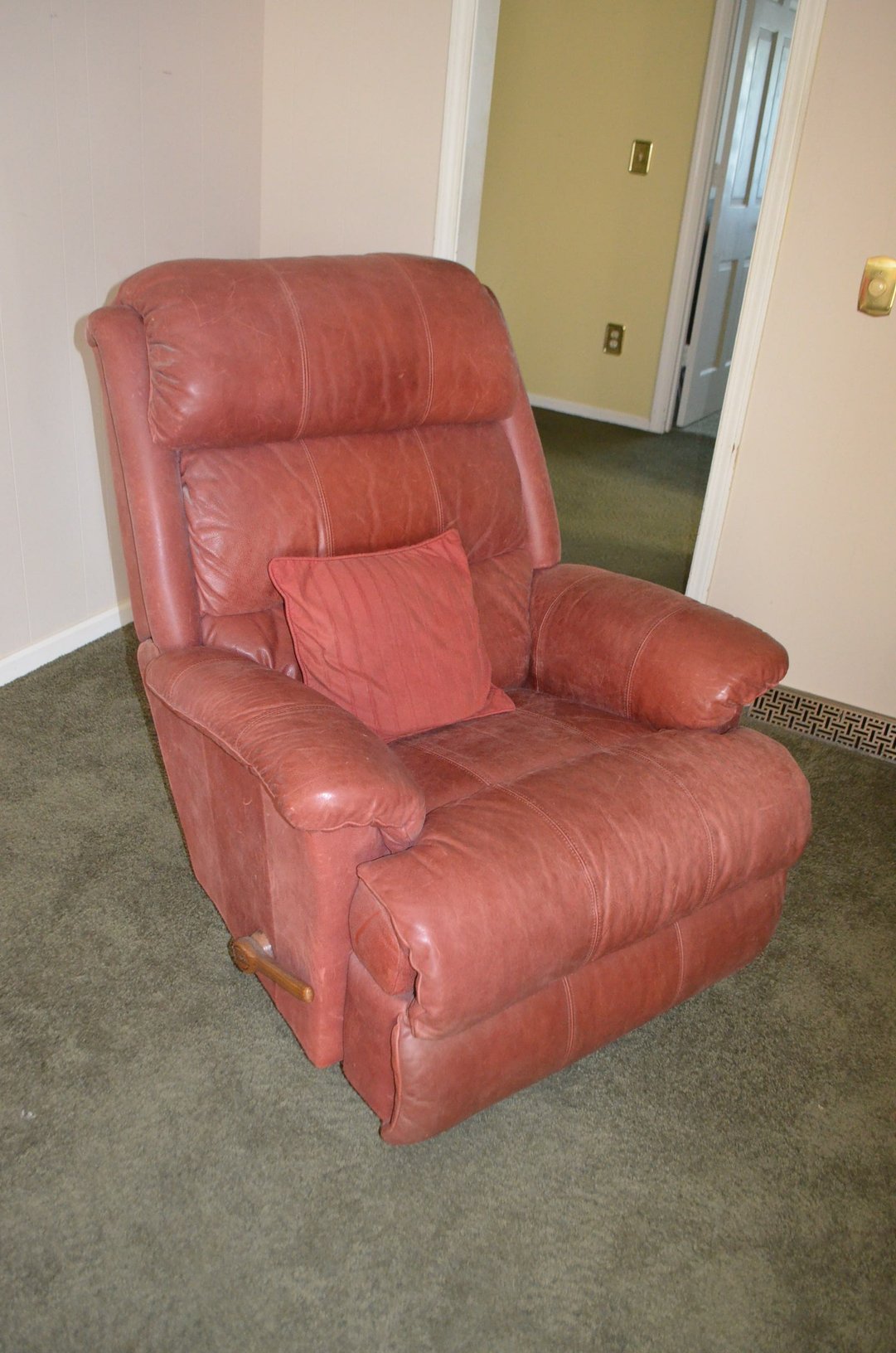 Property photo 46 - TIMED ONLINE ONLY - PERSONAL PROPERTY AUCTION - ALLEN COUNTY, INDIANA