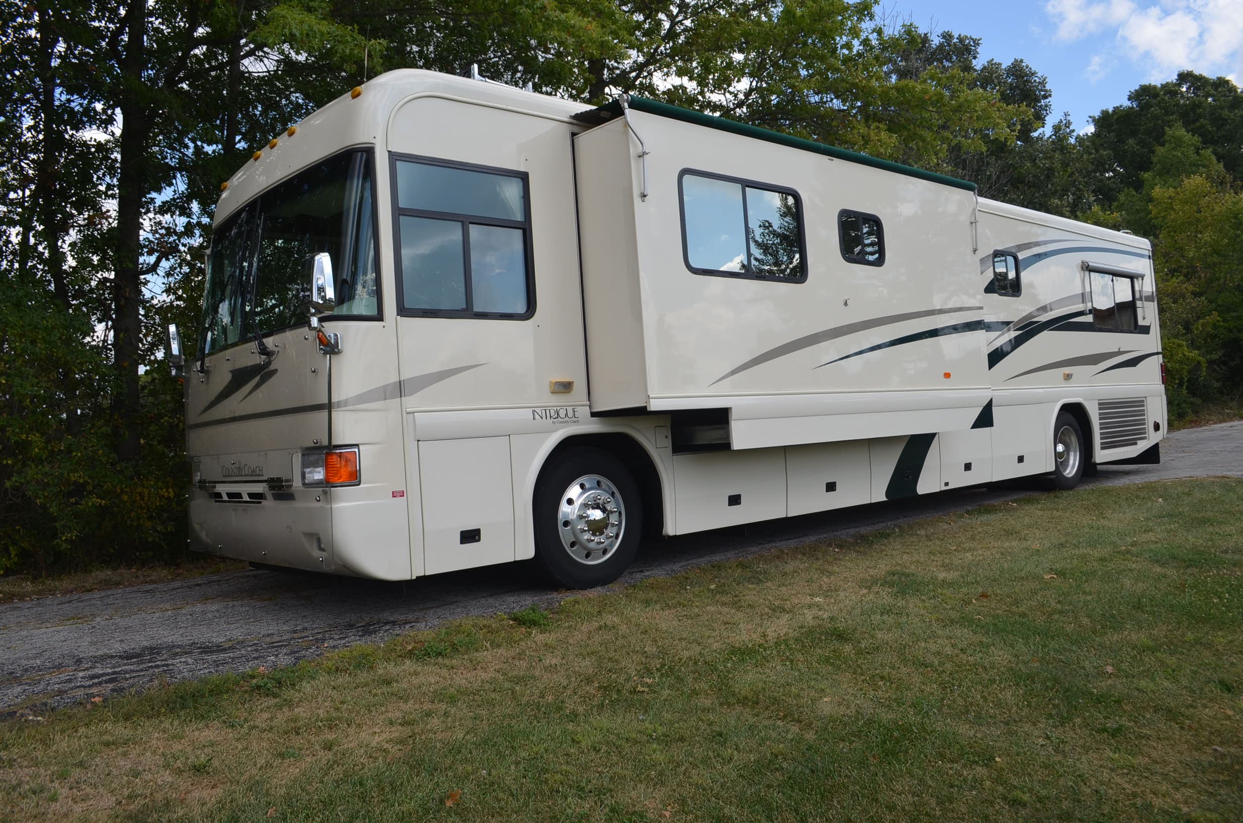 Property photo 1 - TIMED ONLINE ONLY - PERSONAL PROPERTY AUCTION - ALLEN COUNTY, INDIANA