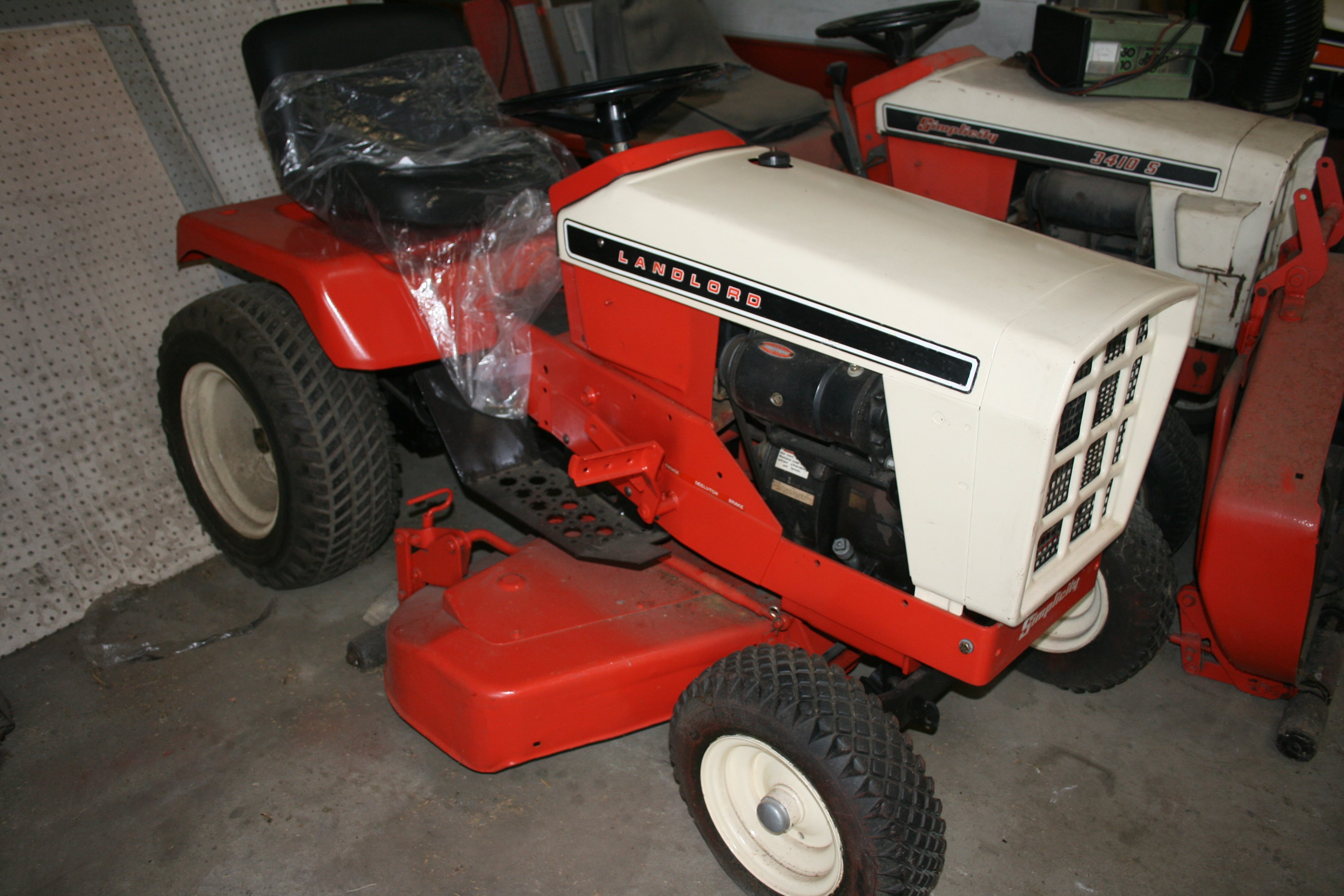 Property photo 89 - PERSONAL PROPERTY AUCTION - WHITLEY COUNTY, INDIANA