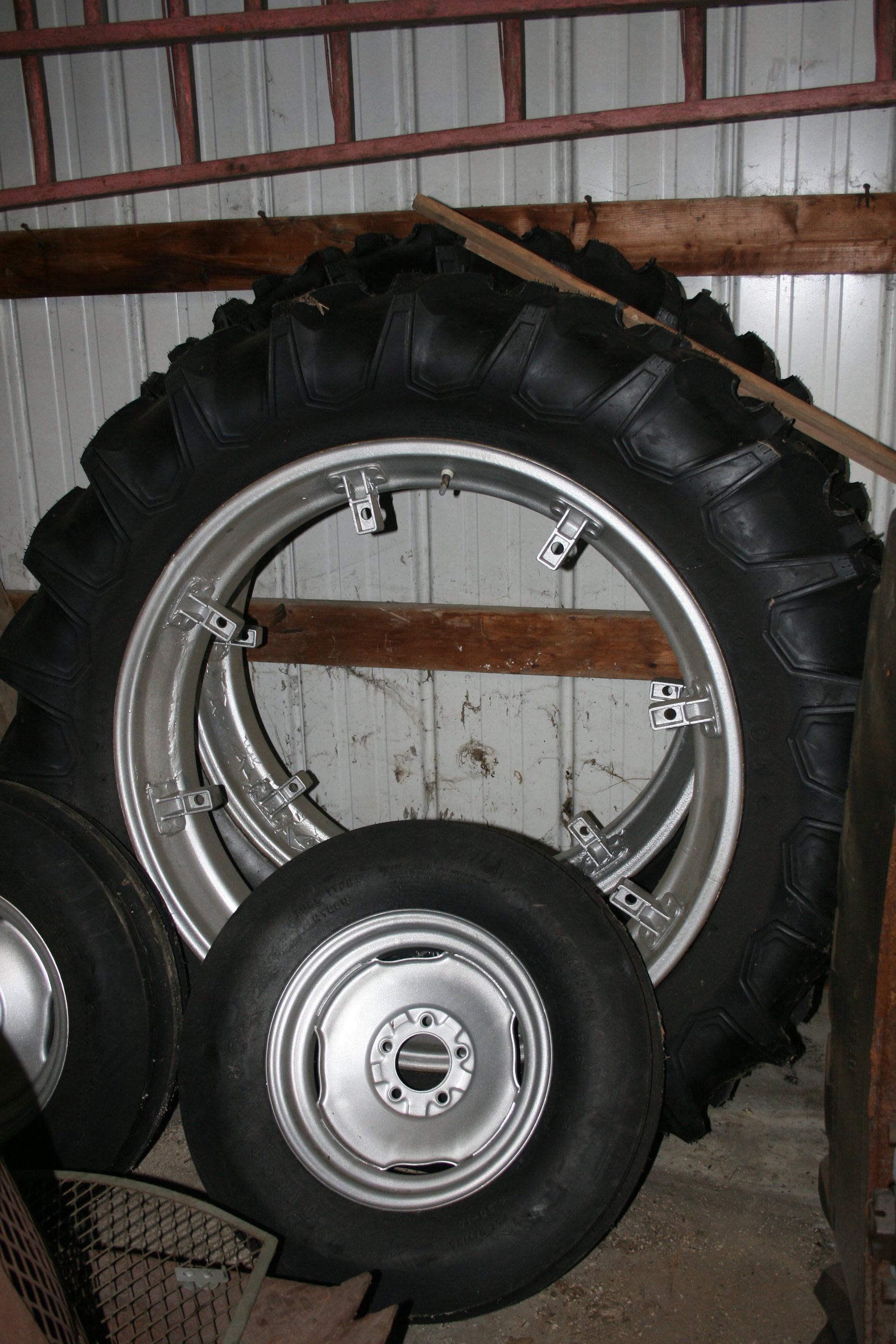 Property photo 109 - PERSONAL PROPERTY AUCTION - WHITLEY COUNTY, INDIANA