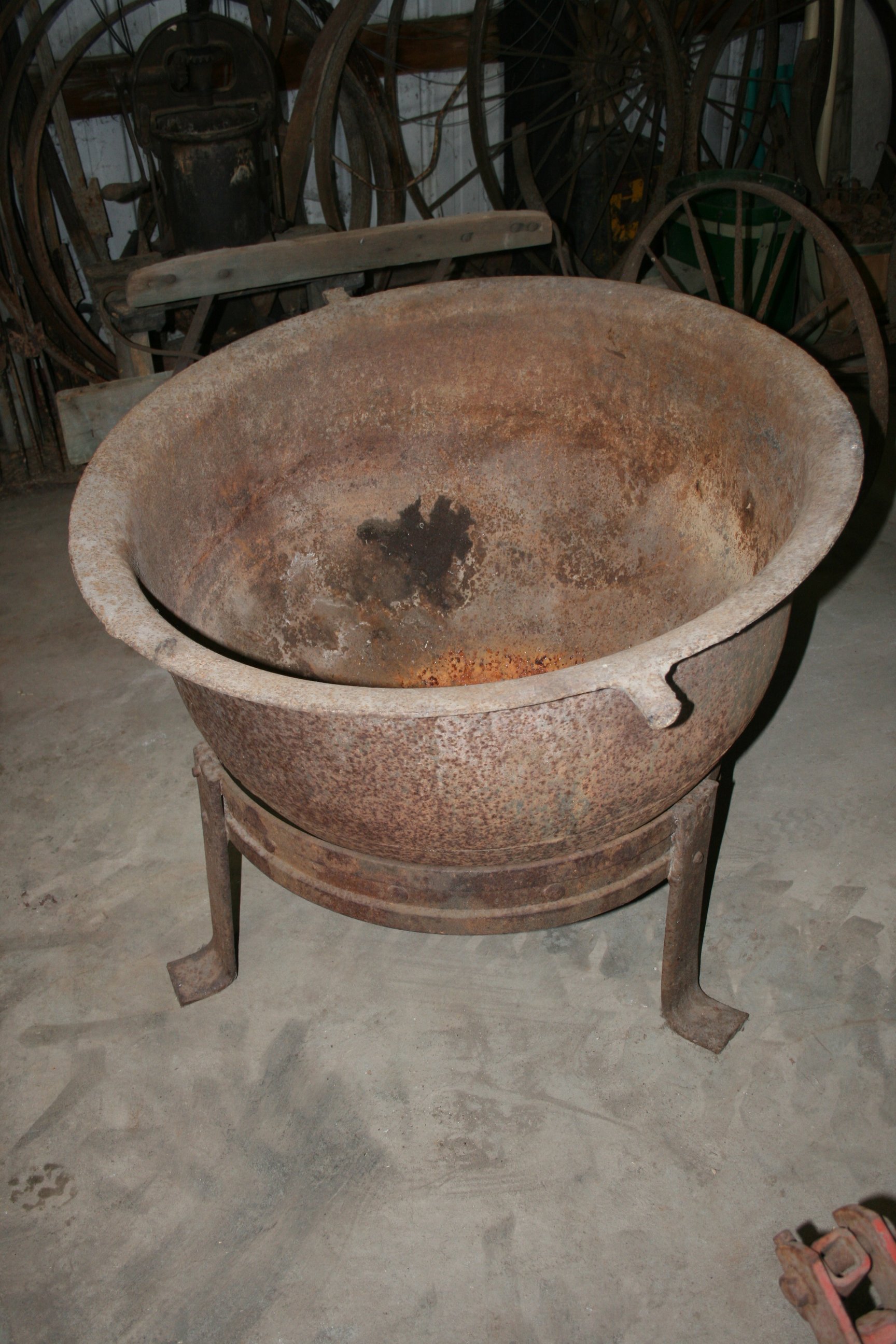 Property photo 112 - PERSONAL PROPERTY AUCTION - WHITLEY COUNTY, INDIANA