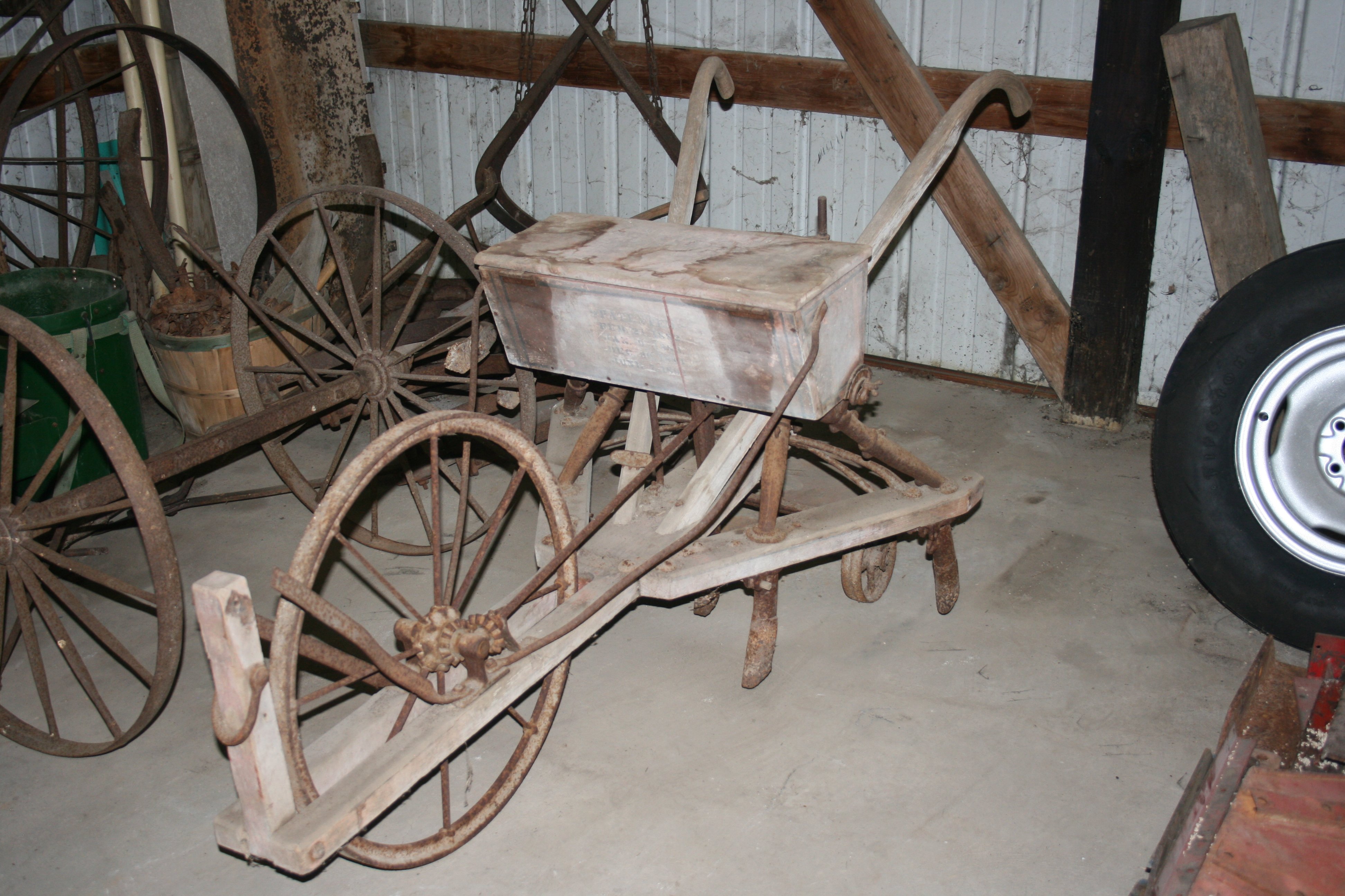 Property photo 113 - PERSONAL PROPERTY AUCTION - WHITLEY COUNTY, INDIANA