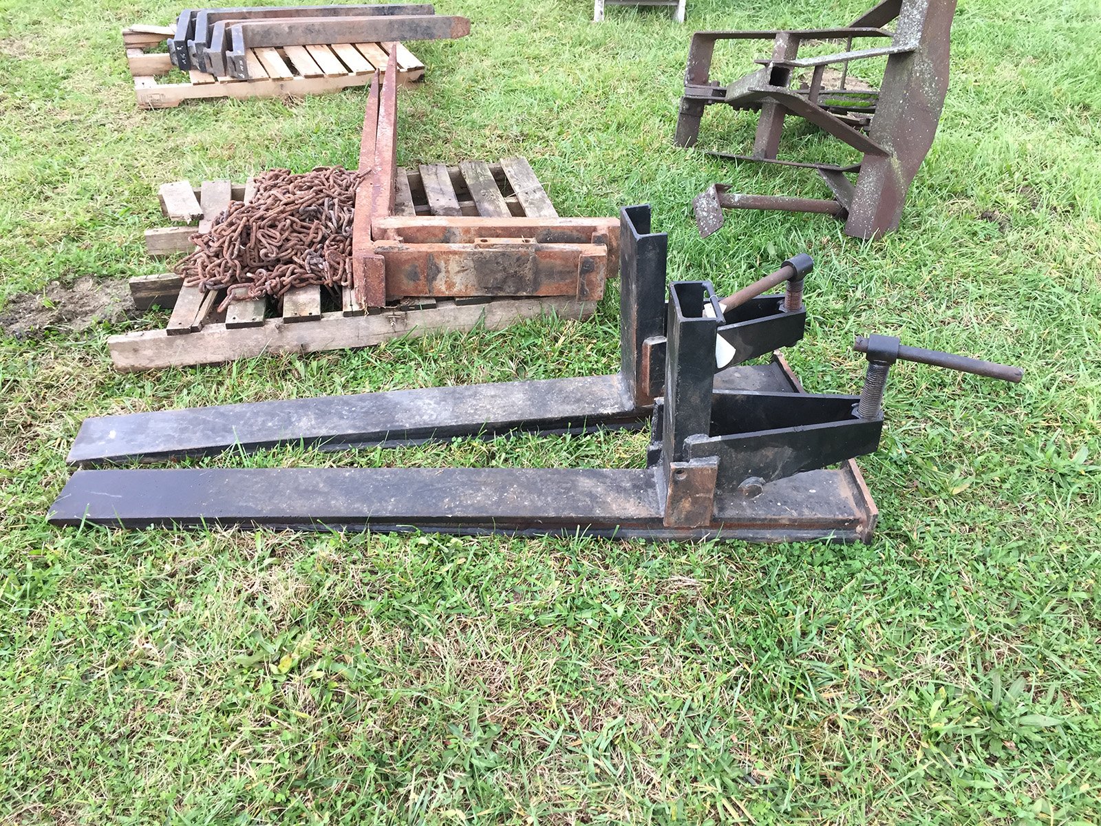 Property photo 204 - FARM & SHOP EQUIPMENT AUCTION - LAGRANGE COUNTY, INDIANA