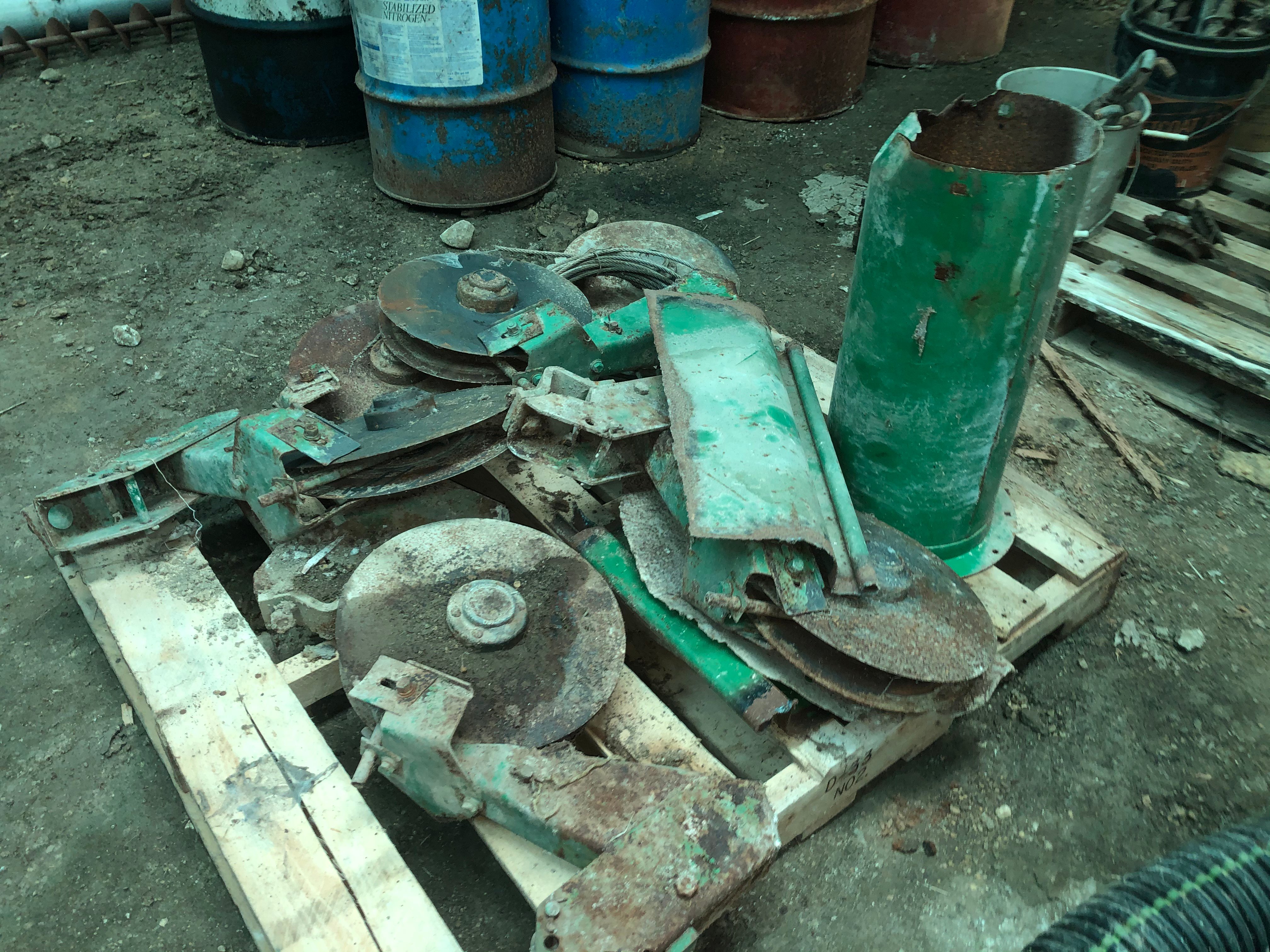 Property photo 47 - FARM EQUIPMENT - ANTIQUES - PERSONAL PROPERTY AUCTION - CLARK COUNTY, OHIO