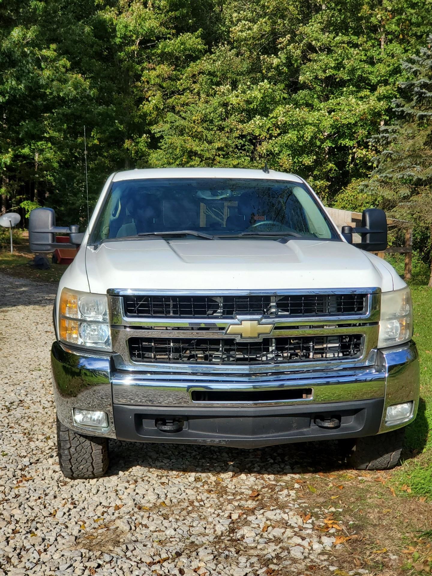 Property photo 1 - TIMED ONLINE ONLY - PERSONAL PROPERTY AUCTION IN WHITLEY COUNTY, INDIANA
