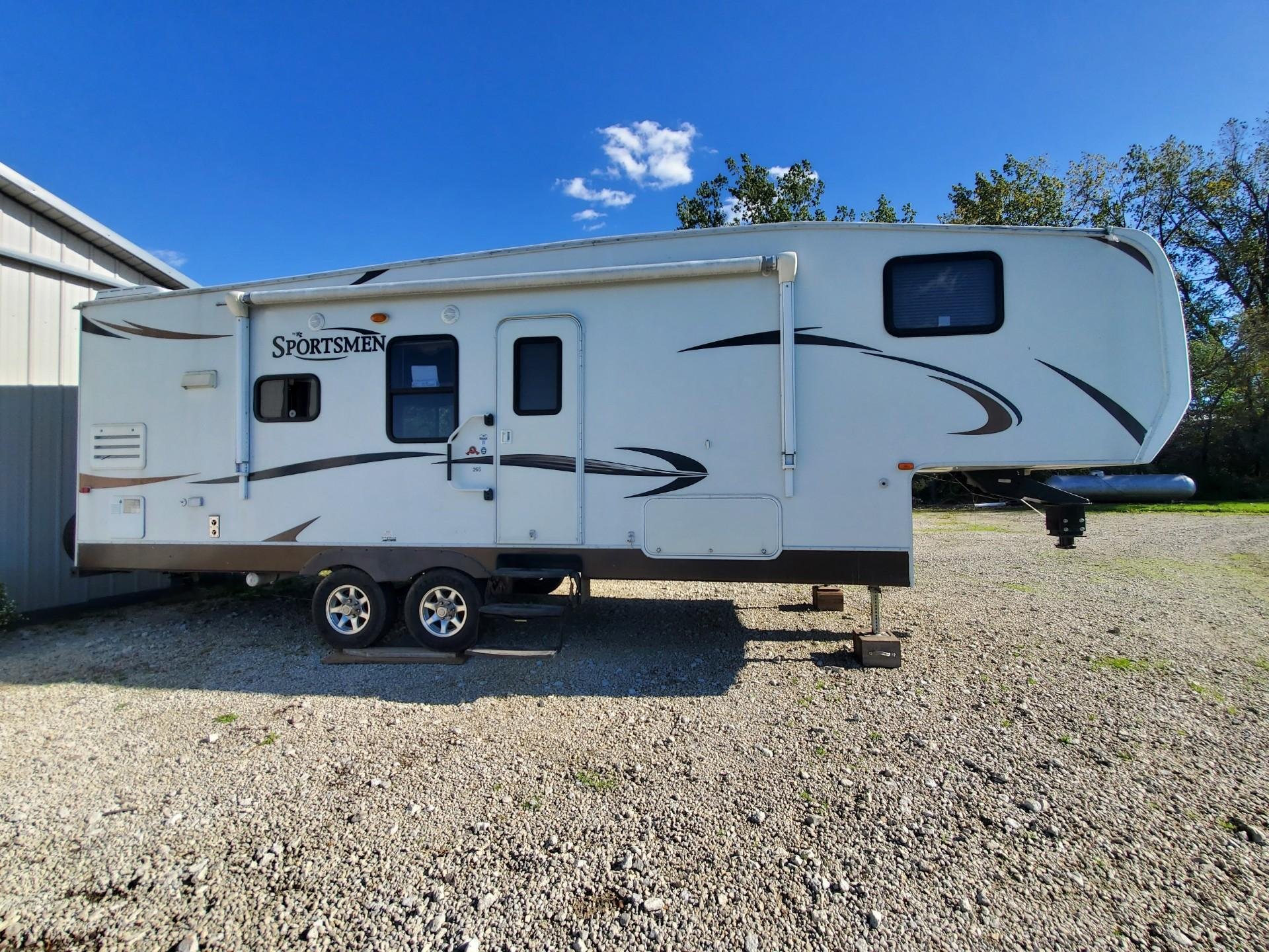 Property photo 5 - TIMED ONLINE ONLY - PERSONAL PROPERTY AUCTION IN WHITLEY COUNTY, INDIANA