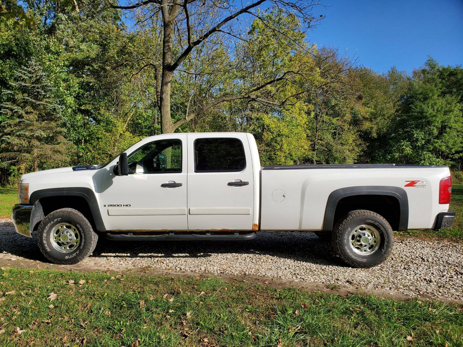 Property photo 4 - TIMED ONLINE ONLY - PERSONAL PROPERTY AUCTION IN WHITLEY COUNTY, INDIANA