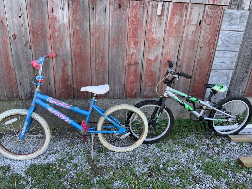 Property photo 15 - TIMED ONLINE ONLY - PERSONAL PROPERTY AUCTION IN ALLEN COUNTY, INDIANA