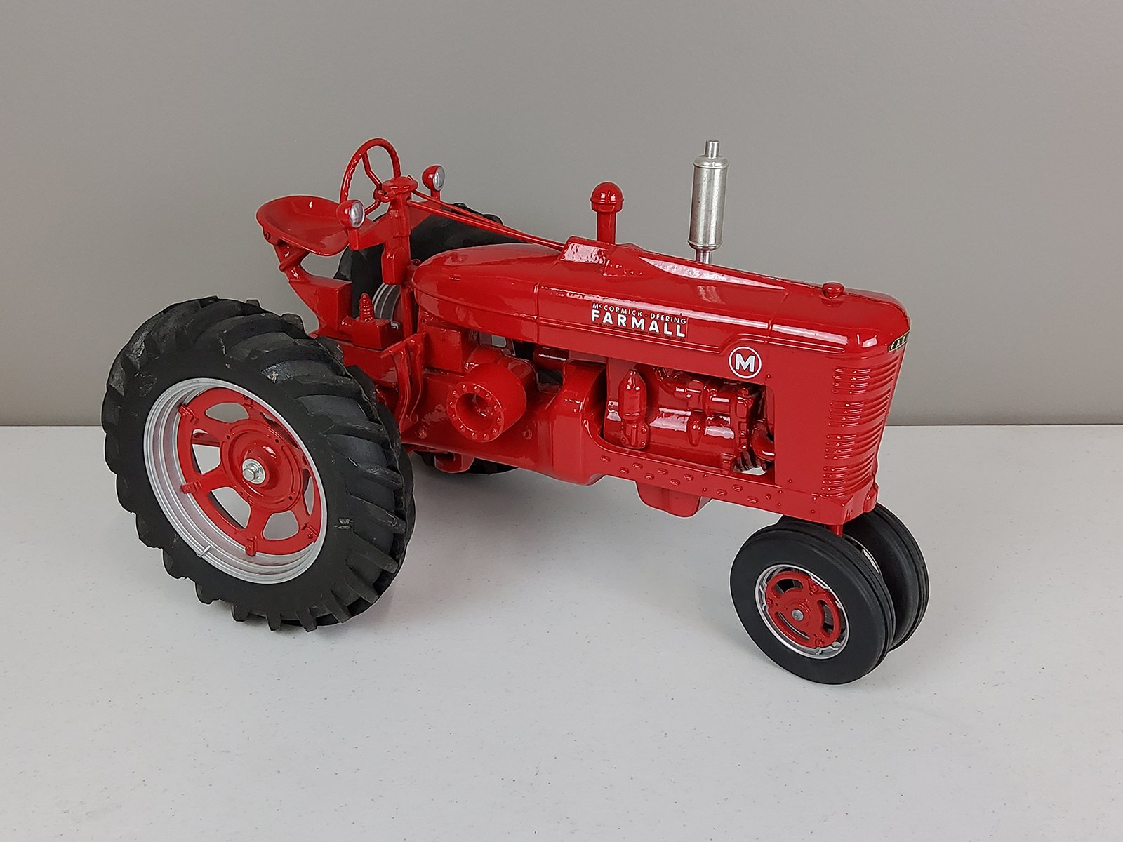 Property photo 1 - TIMED ONLINE ONLY - PERSONAL PROPERTY AUCTION - WHITLEY COUNTY, INDIANA