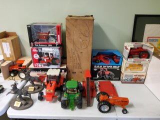 Property photo 38 - TIMED ONLINE ONLY - PERSONAL PROPERTY AUCTION - WHITLEY COUNTY, INDIANA