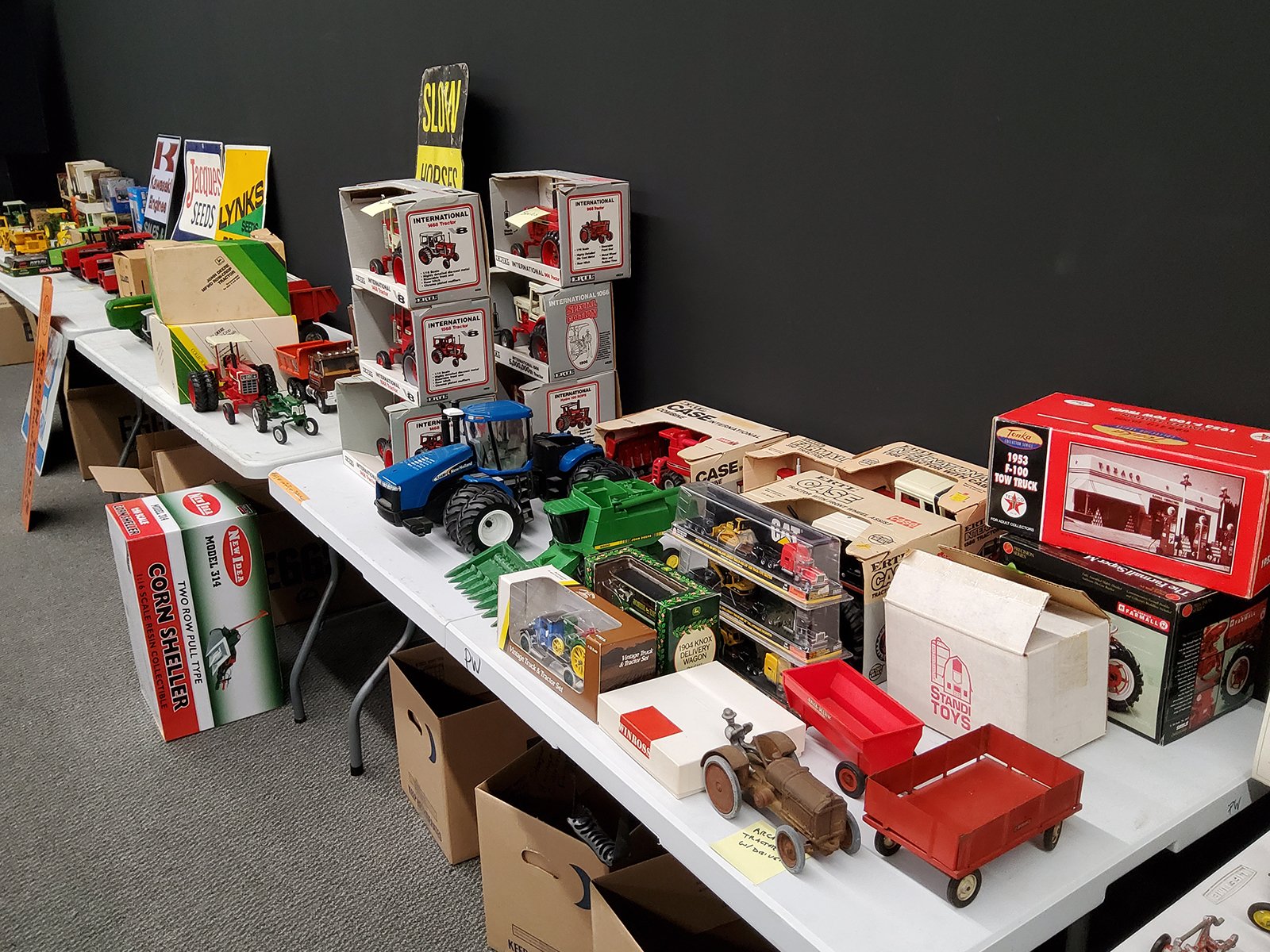 Property photo 56 - TIMED ONLINE ONLY - PERSONAL PROPERTY AUCTION - WHITLEY COUNTY, INDIANA