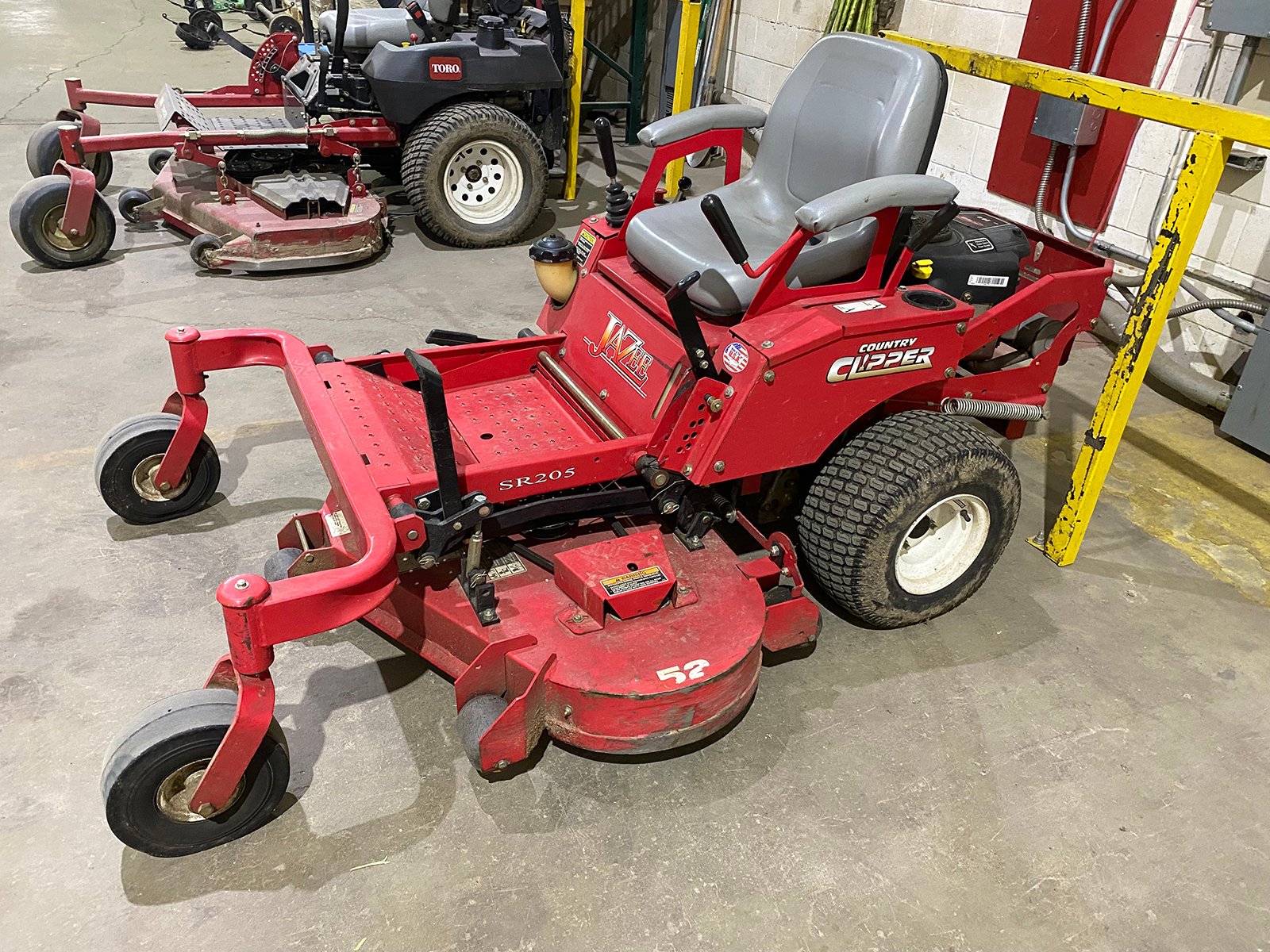 Property photo 32 - TIMED ONLINE ONLY!! SMALL FARM EQUIPMENT AND MISC TIMED ONLINE AUCTION