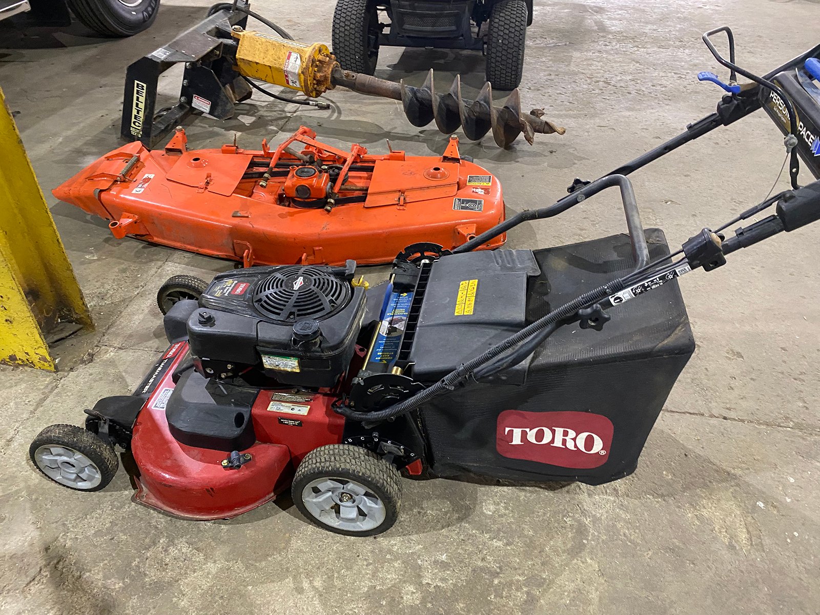 Property photo 37 - TIMED ONLINE ONLY!! SMALL FARM EQUIPMENT AND MISC TIMED ONLINE AUCTION