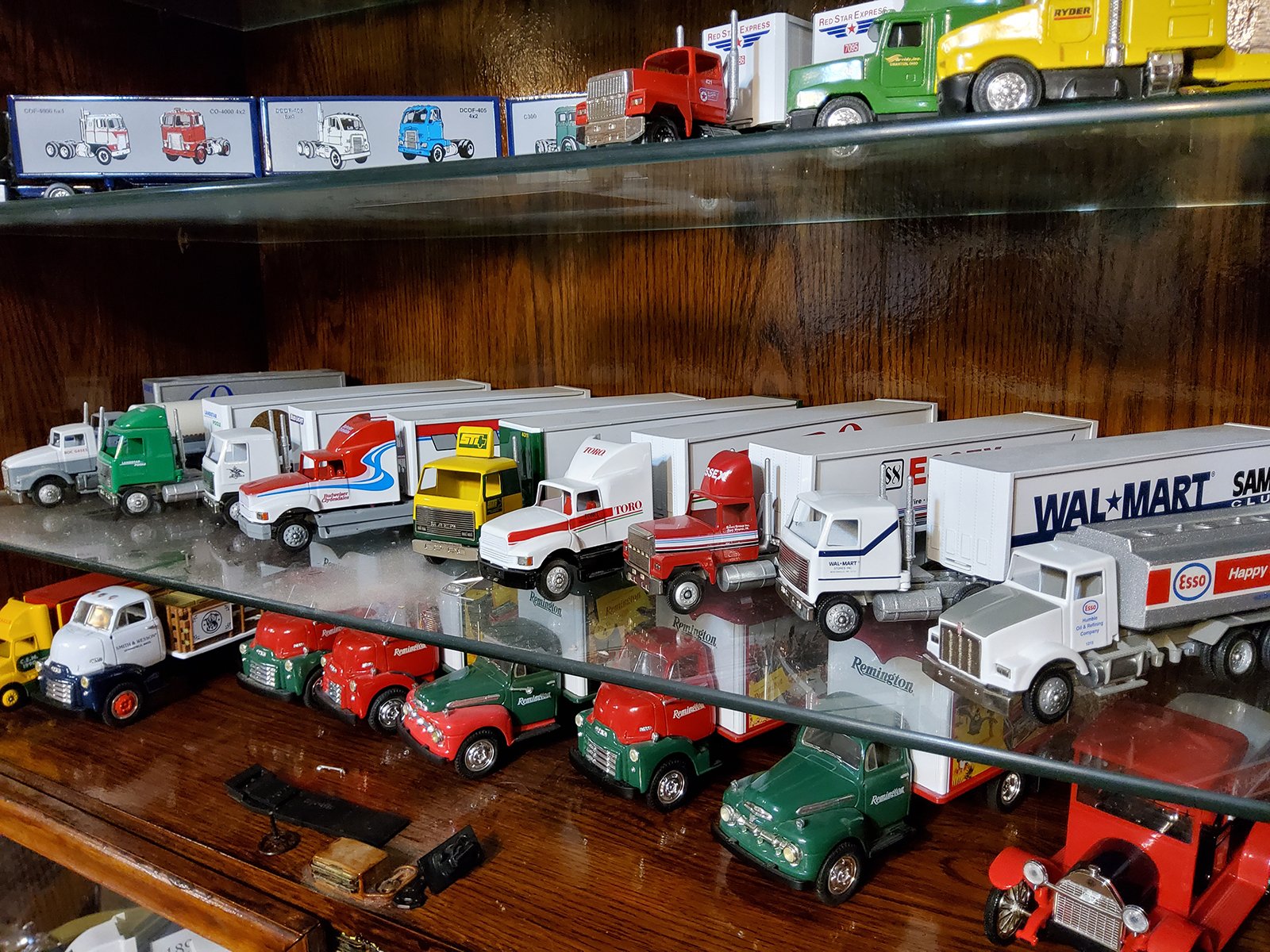 Property photo 51 - TIMED ONLINE ONLY - PERSONAL PROPERTY AUCTION - WHITLEY COUNTY, INDIANA