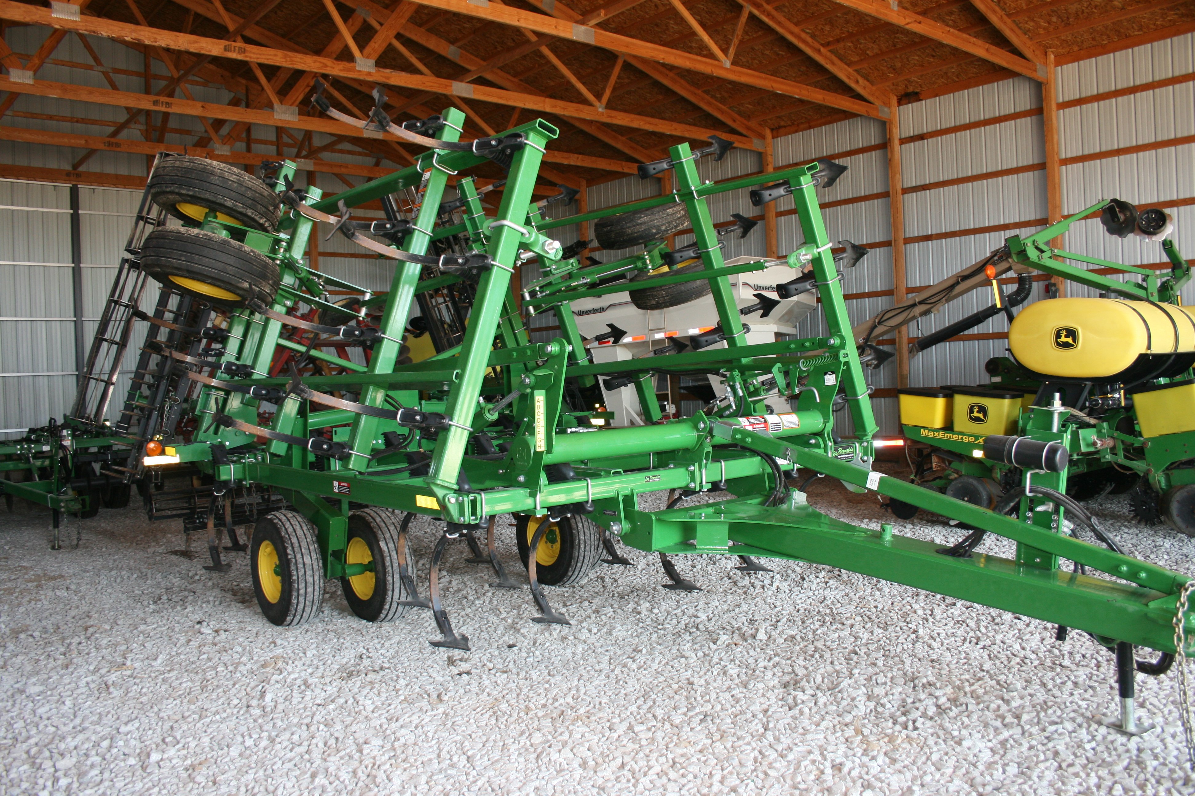Property photo 20 - FARM EQUIPMENT AUCTION - NOBLESVILLE, IN
