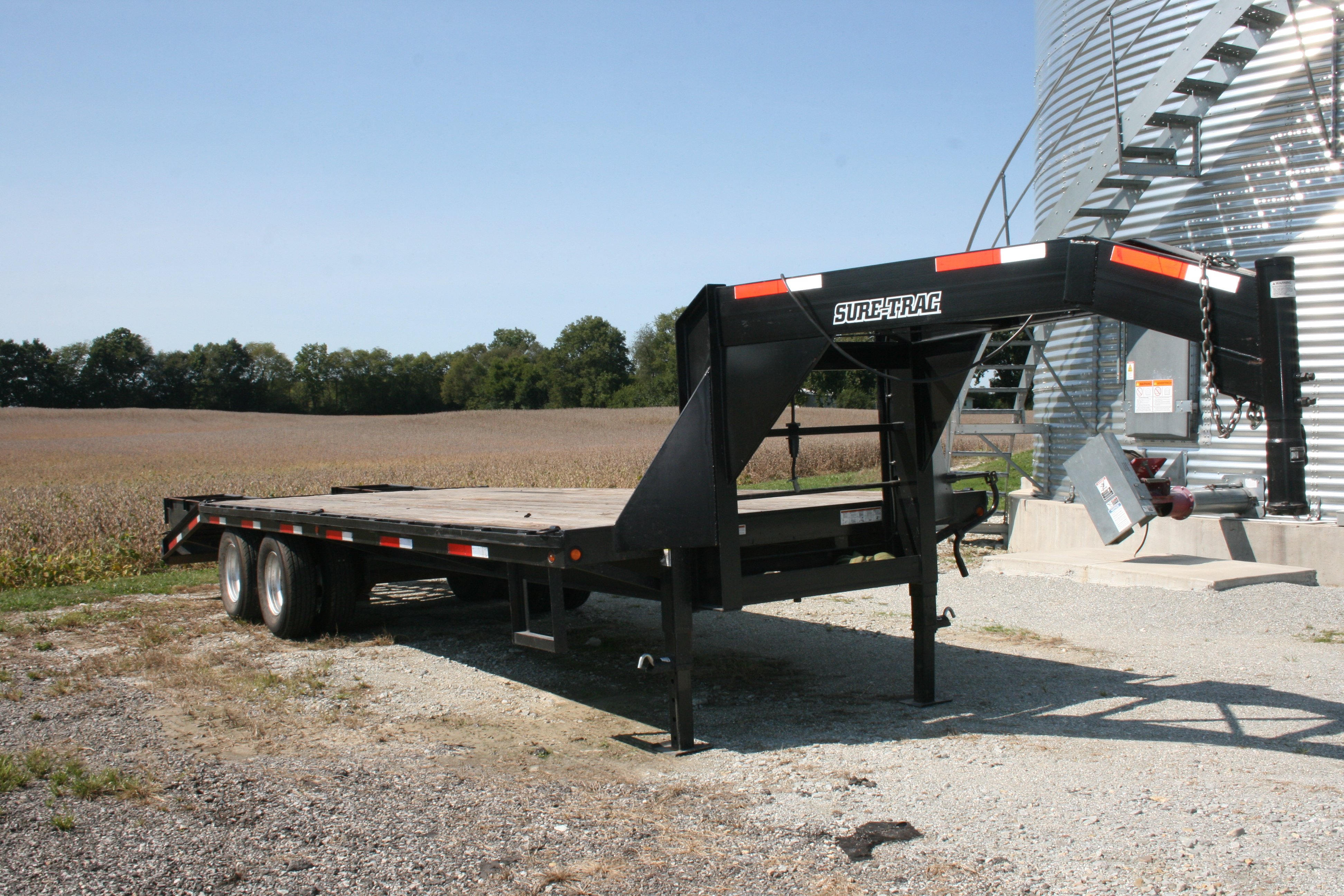 Property photo 33 - FARM EQUIPMENT AUCTION - NOBLESVILLE, IN