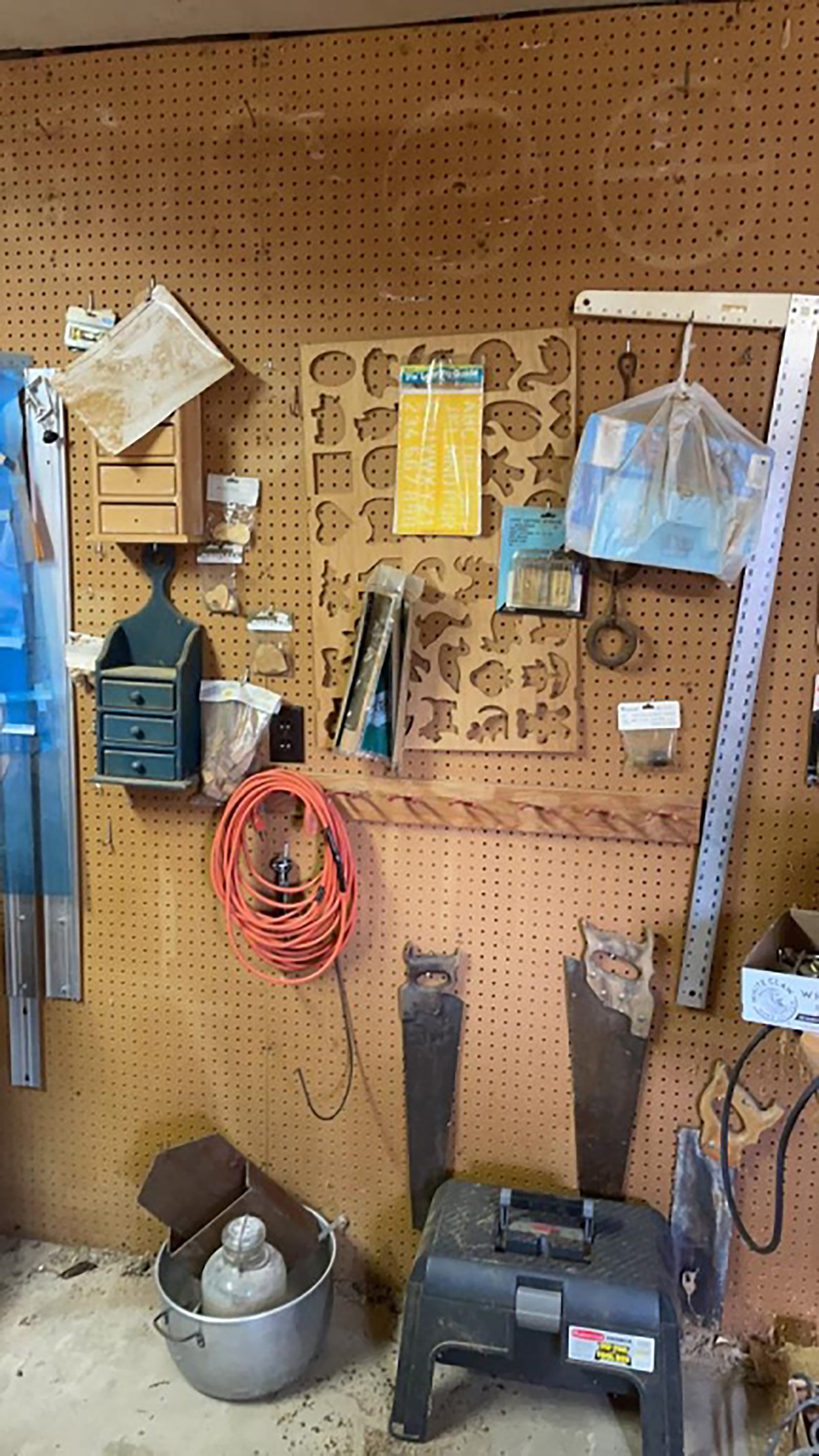 Property photo 93 - TIMED ONLINE ONLY AUCTION - PERSONAL PROPERTY - AUBURN, IN