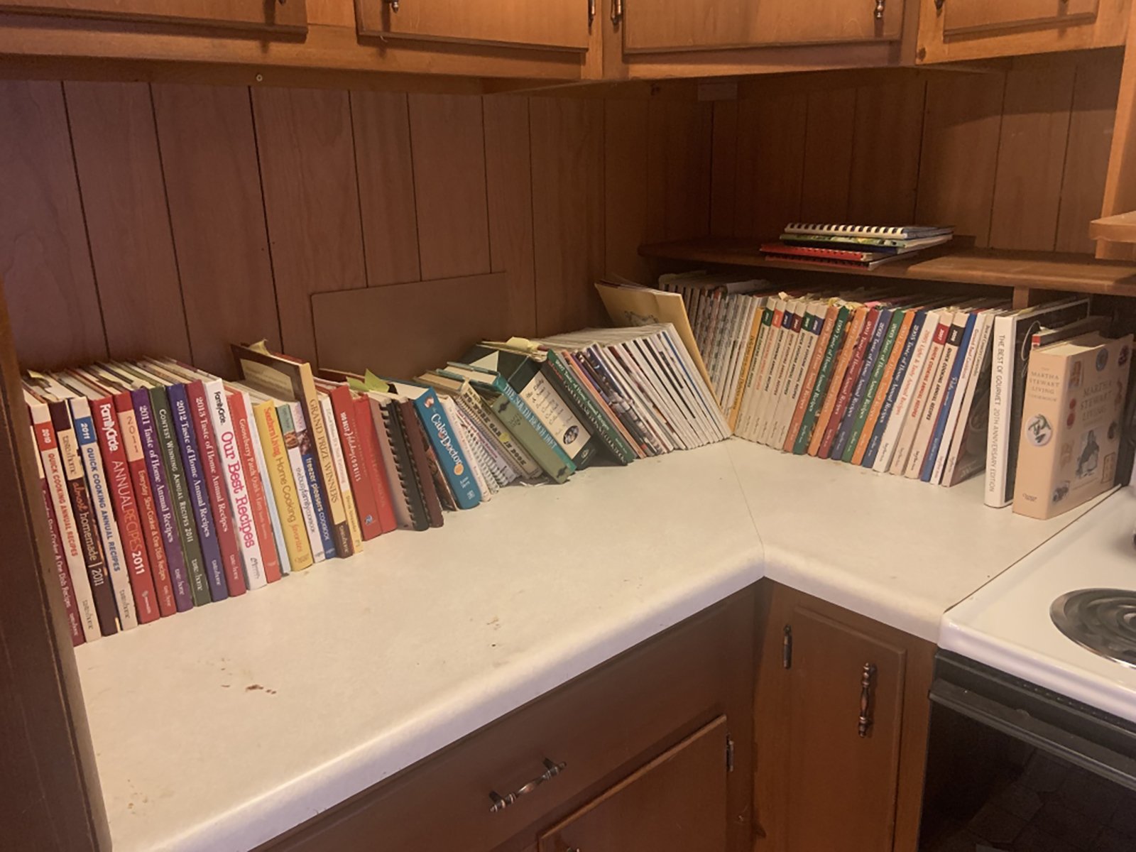 Property photo 305 - TIMED ONLINE ONLY AUCTION - PERSONAL PROPERTY - AUBURN, IN