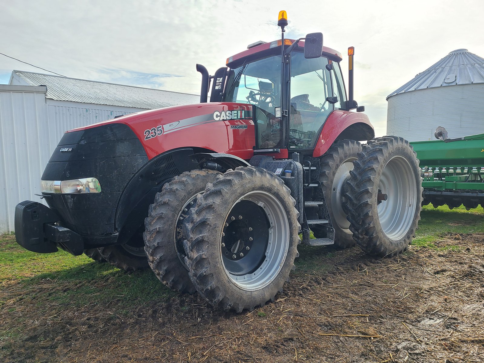 Property photo 3 - TIMED ONLINE ONLY - FARM EQUIPMENT AUCTION - DEKALB COUNTY, IN