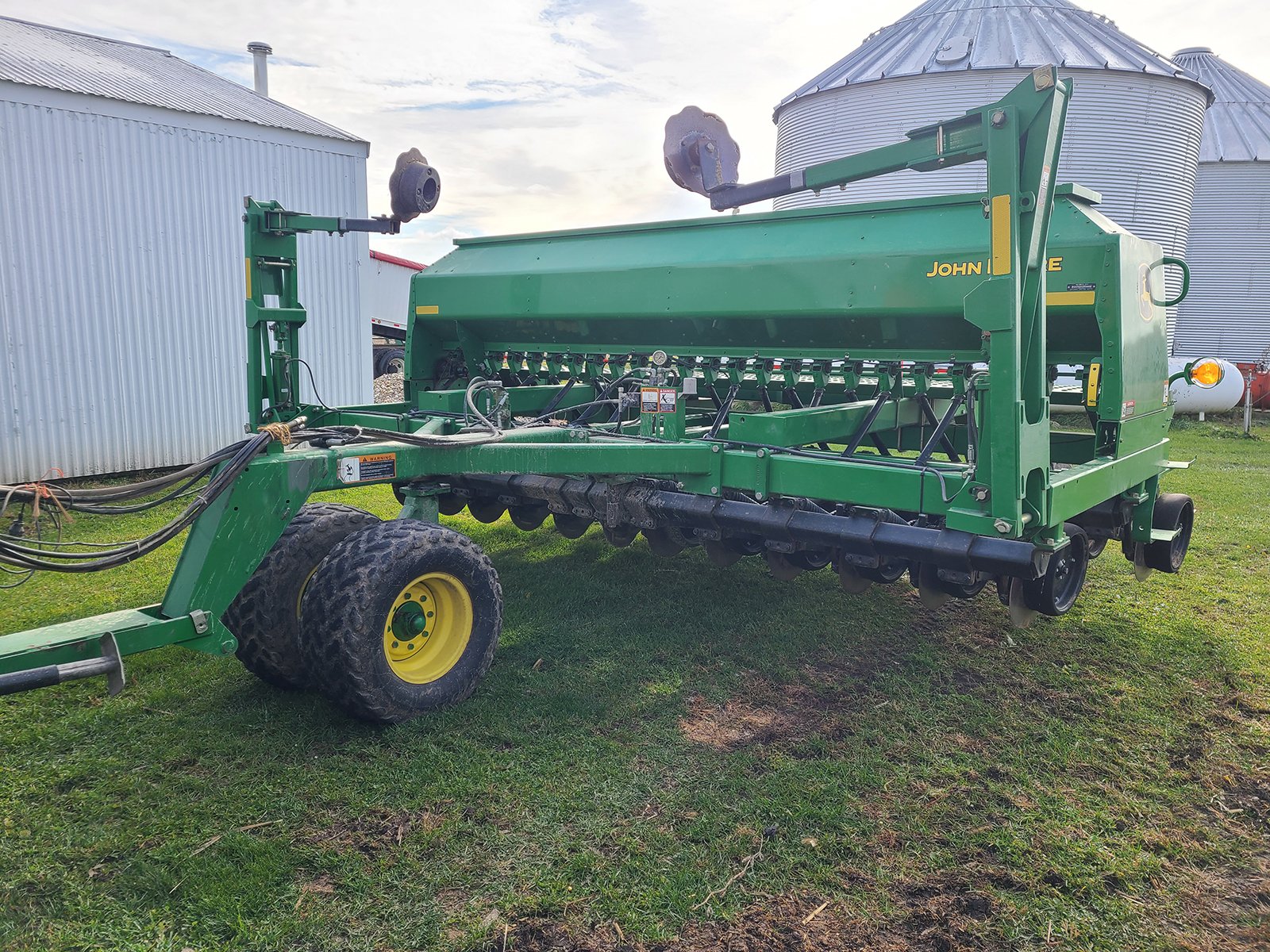 Property photo 15 - TIMED ONLINE ONLY - FARM EQUIPMENT AUCTION - DEKALB COUNTY, IN