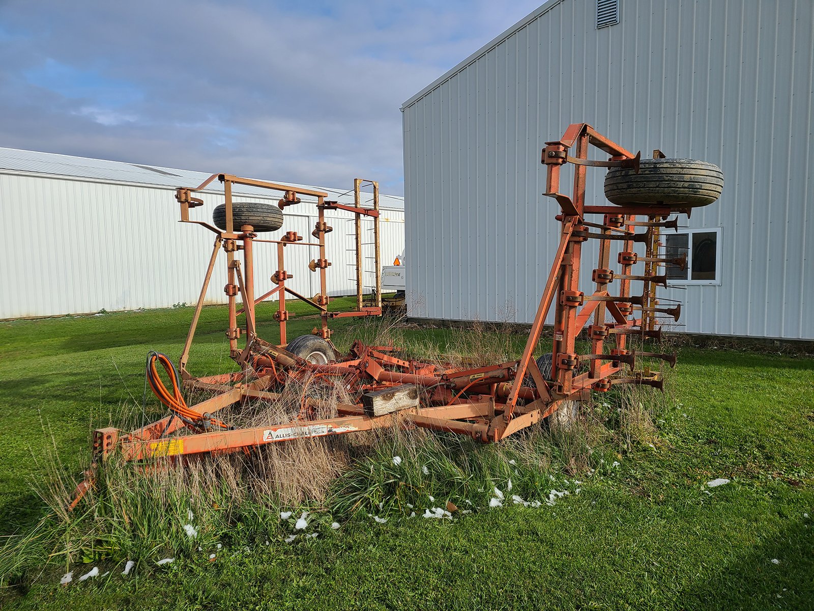 Property photo 11 - TIMED ONLINE ONLY - FARM EQUIPMENT AUCTION - DEKALB COUNTY, IN