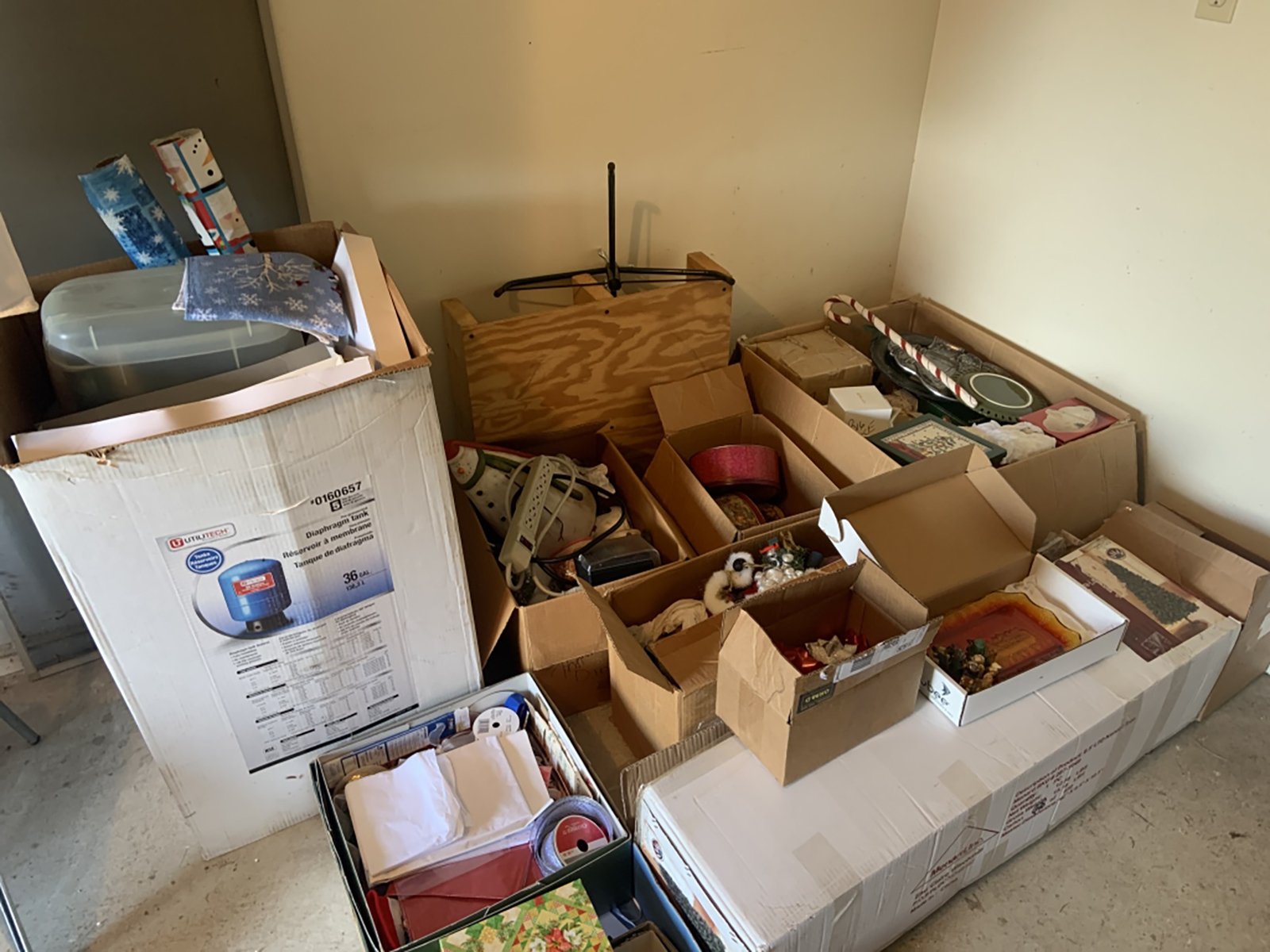 Property photo 110 - TIMED ONLINE ONLY AUCTION - PERSONAL PROPERTY - FORT WAYNE, IN