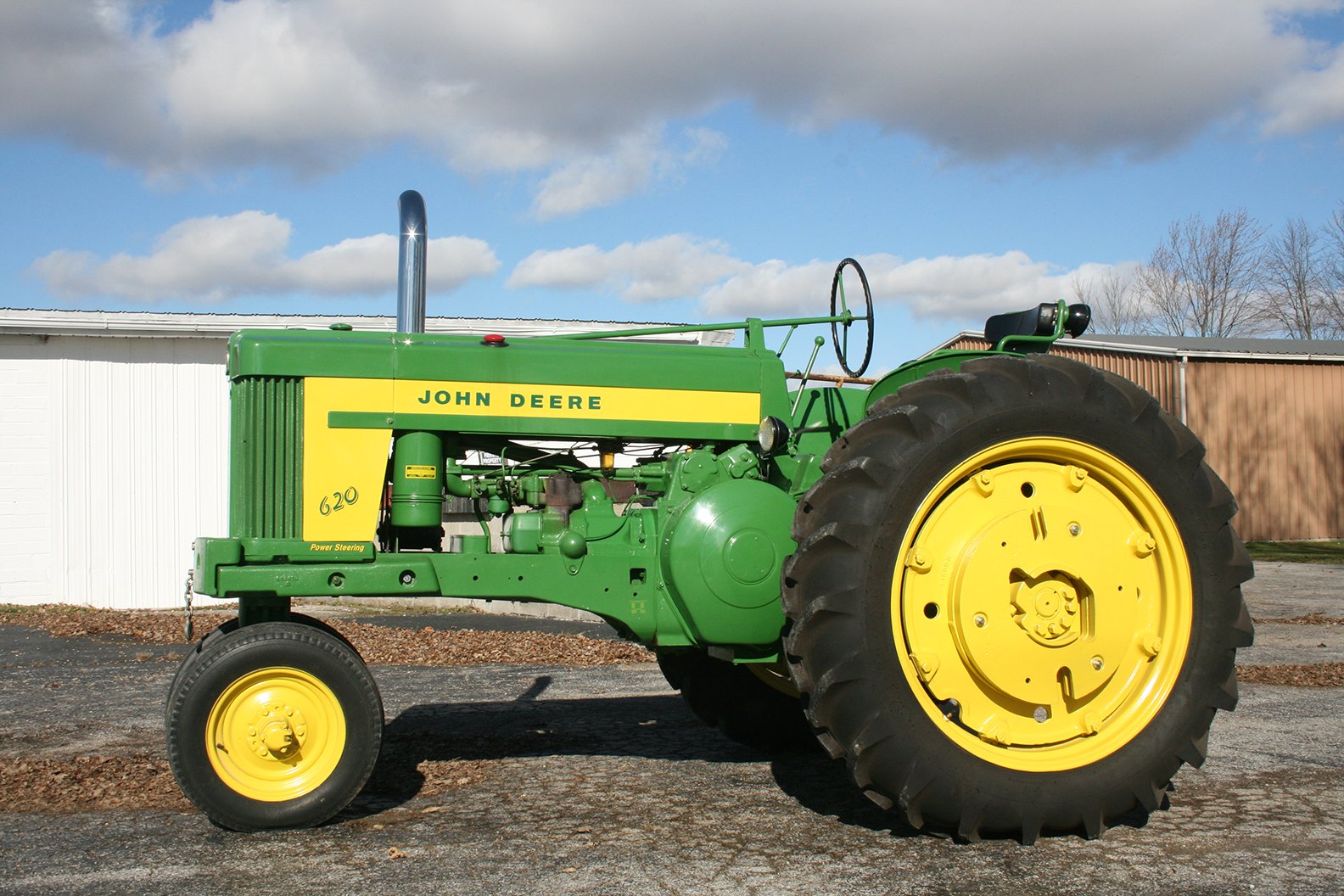 Property photo 8 - FARM EQUIPMENT AUCTION - SWAYZEE, IN