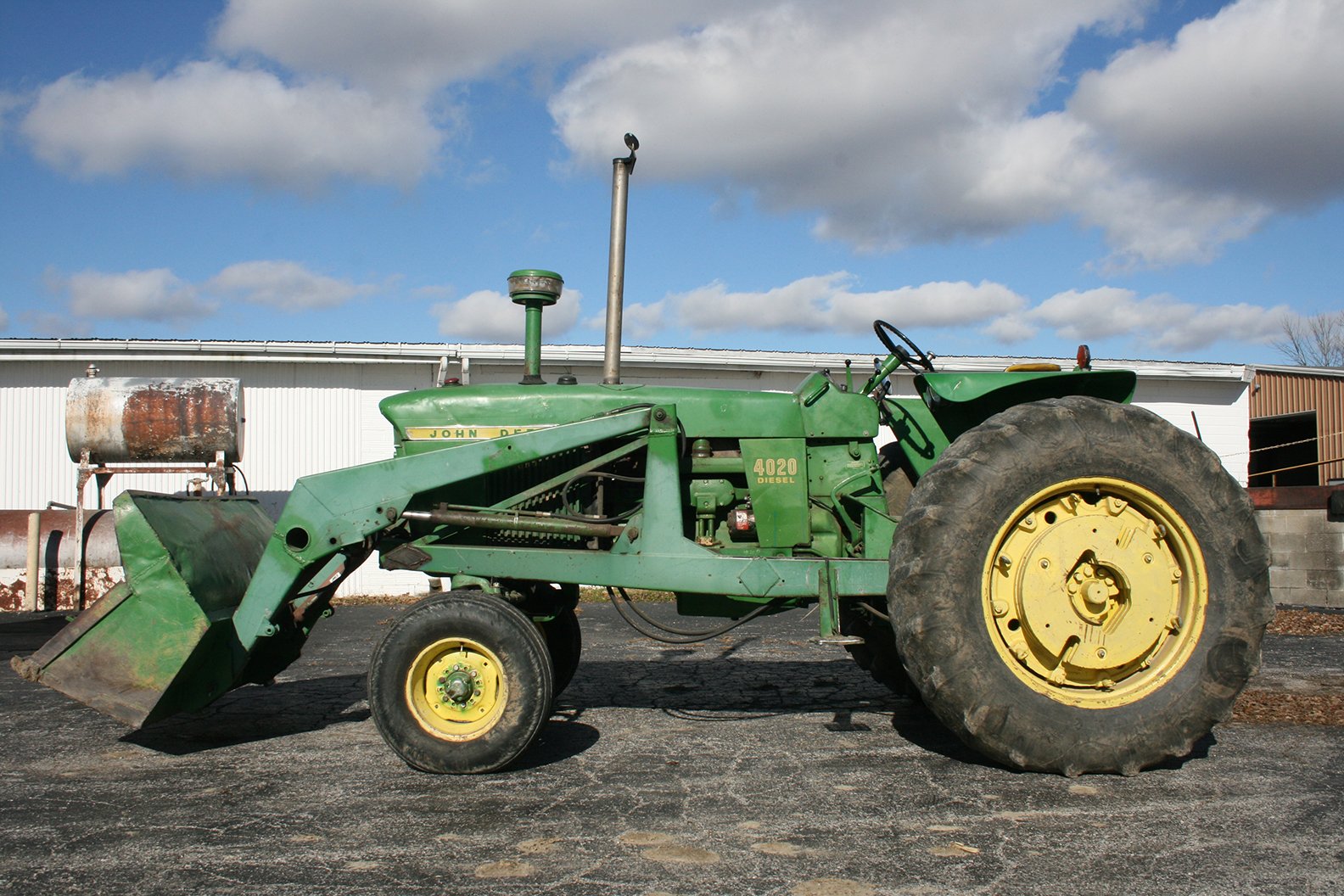 Property photo 5 - FARM EQUIPMENT AUCTION - SWAYZEE, IN