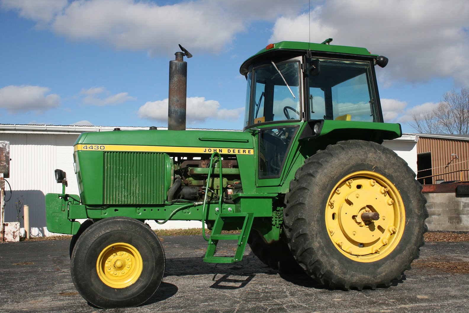 Property photo 6 - FARM EQUIPMENT AUCTION - SWAYZEE, IN