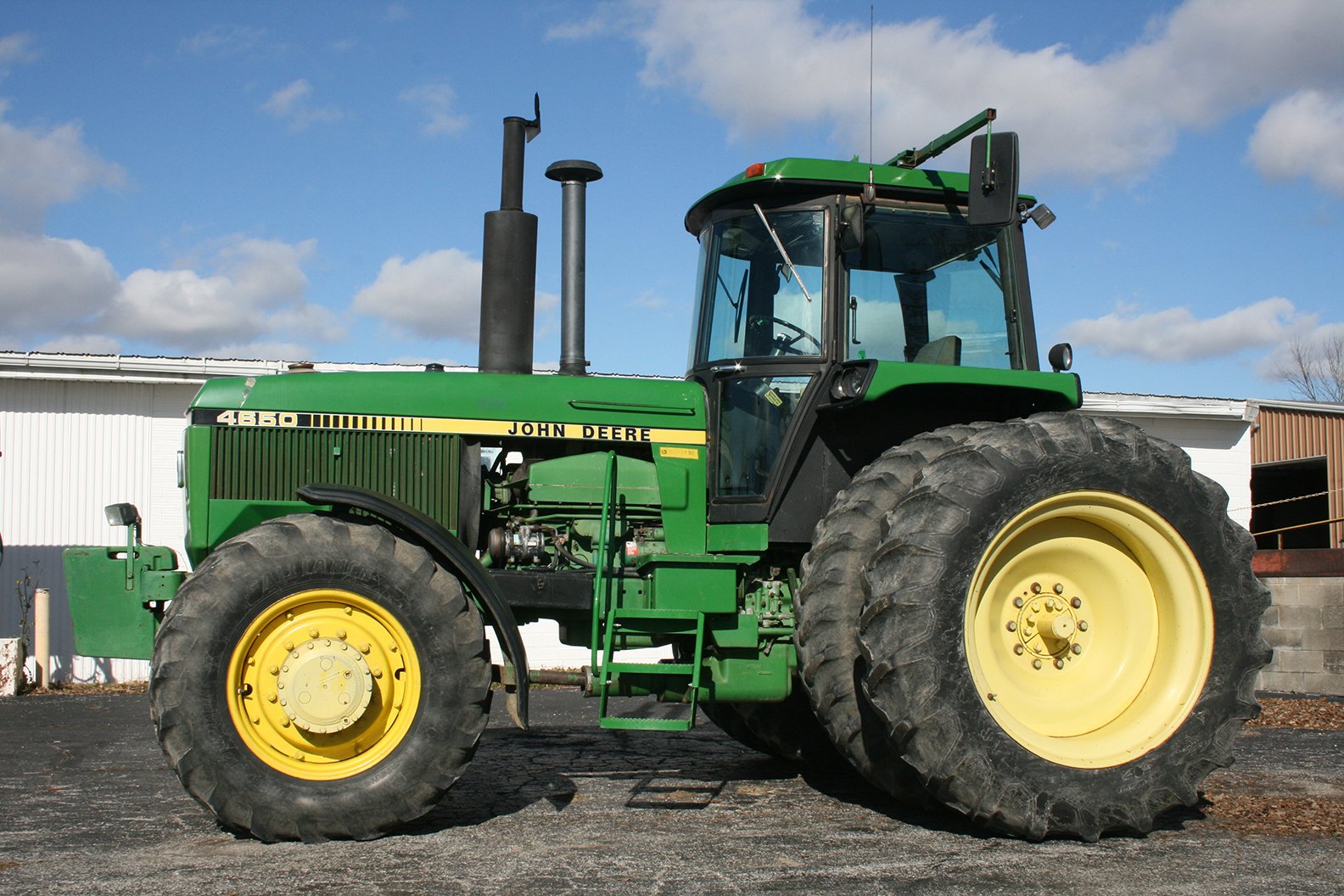 Property photo 4 - FARM EQUIPMENT AUCTION - SWAYZEE, IN