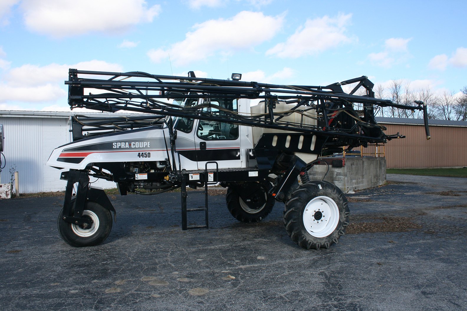 Property photo 50 - FARM EQUIPMENT AUCTION - SWAYZEE, IN